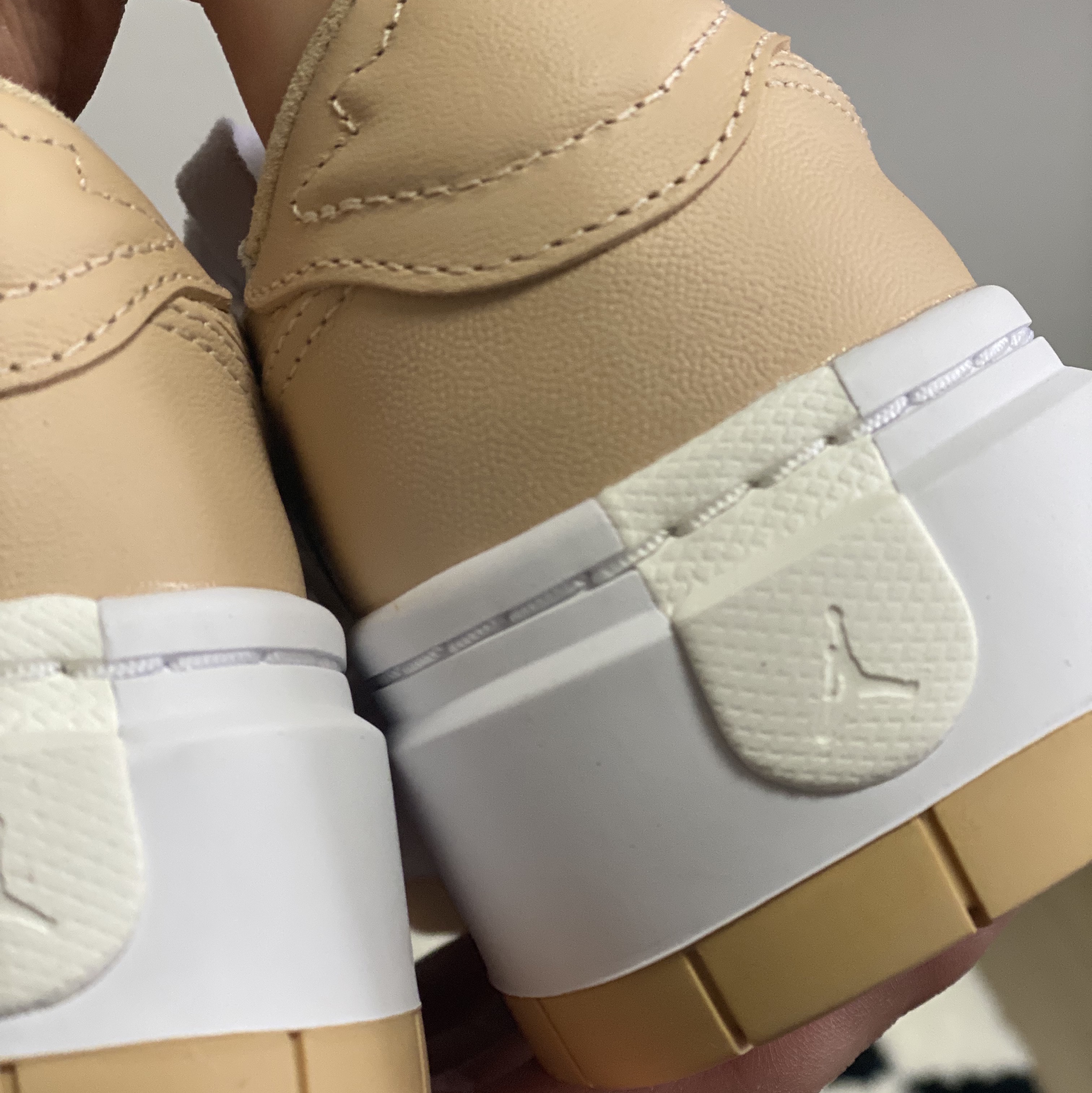 (W) Jordan 1 Elevate Low White Onyx 착용 스타일 - 4