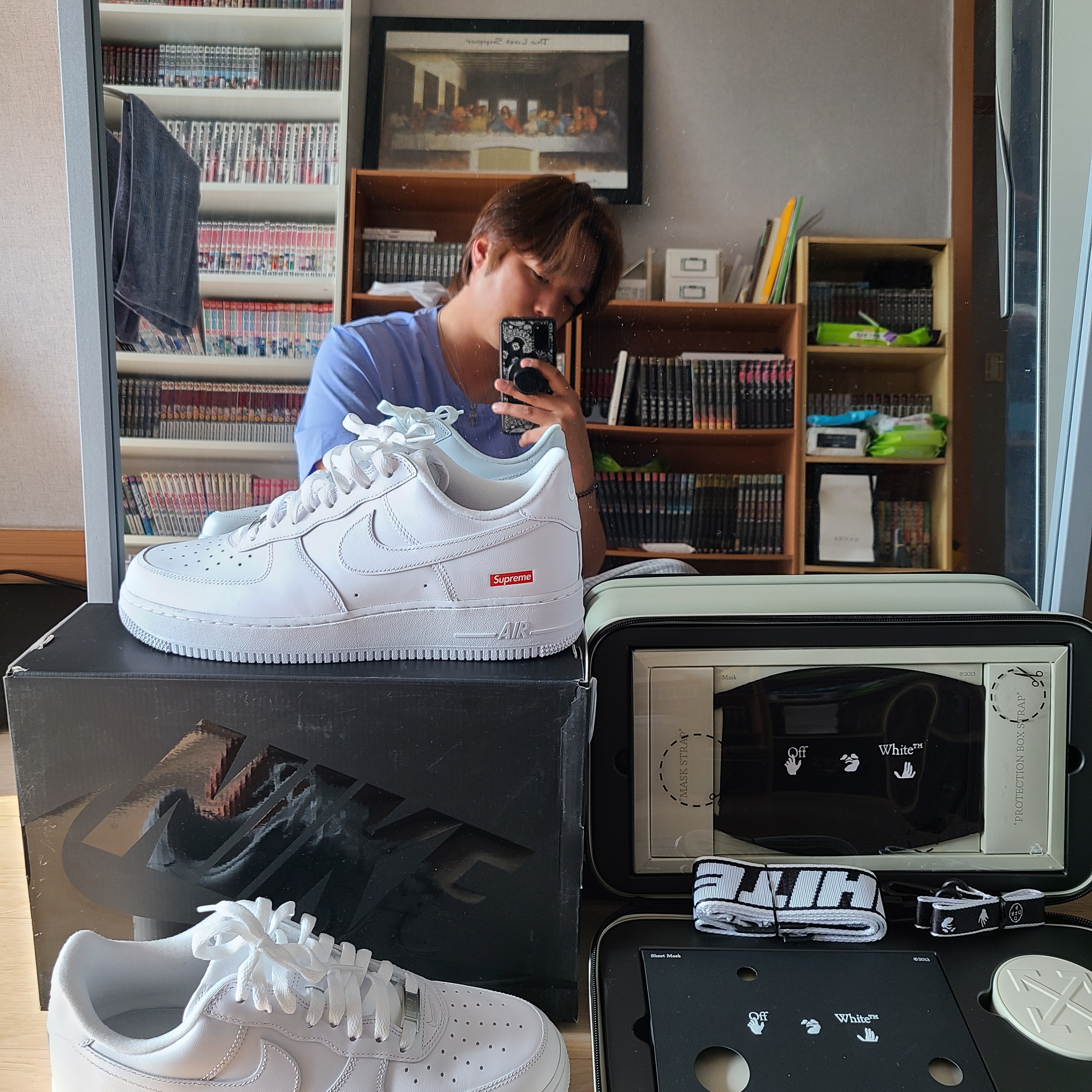 Nike x Supreme Air Force 1 Low White, Off-White x Amore Pacific Protection Box (Without Cosmetics) 착용 스타일 - 1