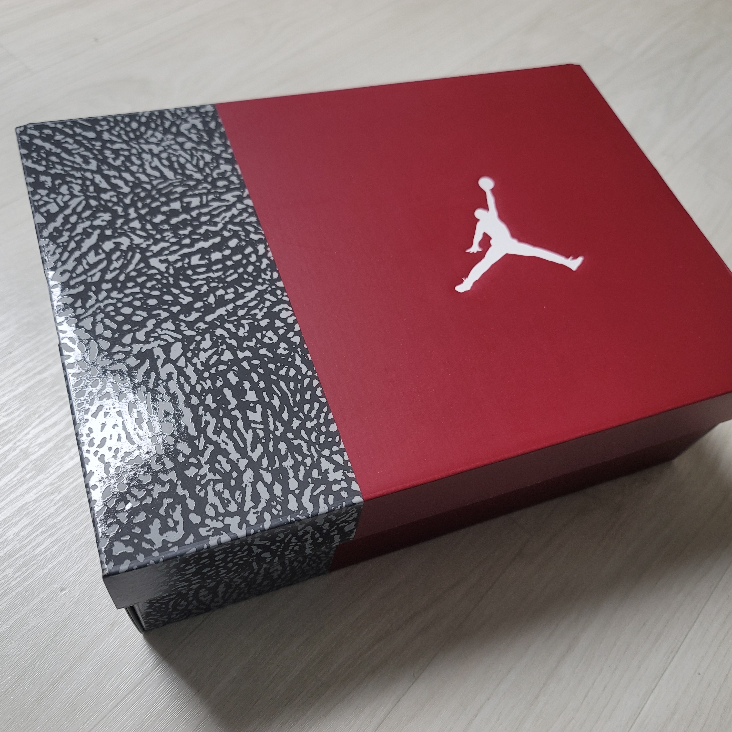 Jordan 3 Retro Cardinal Red 착용 스타일 - 2