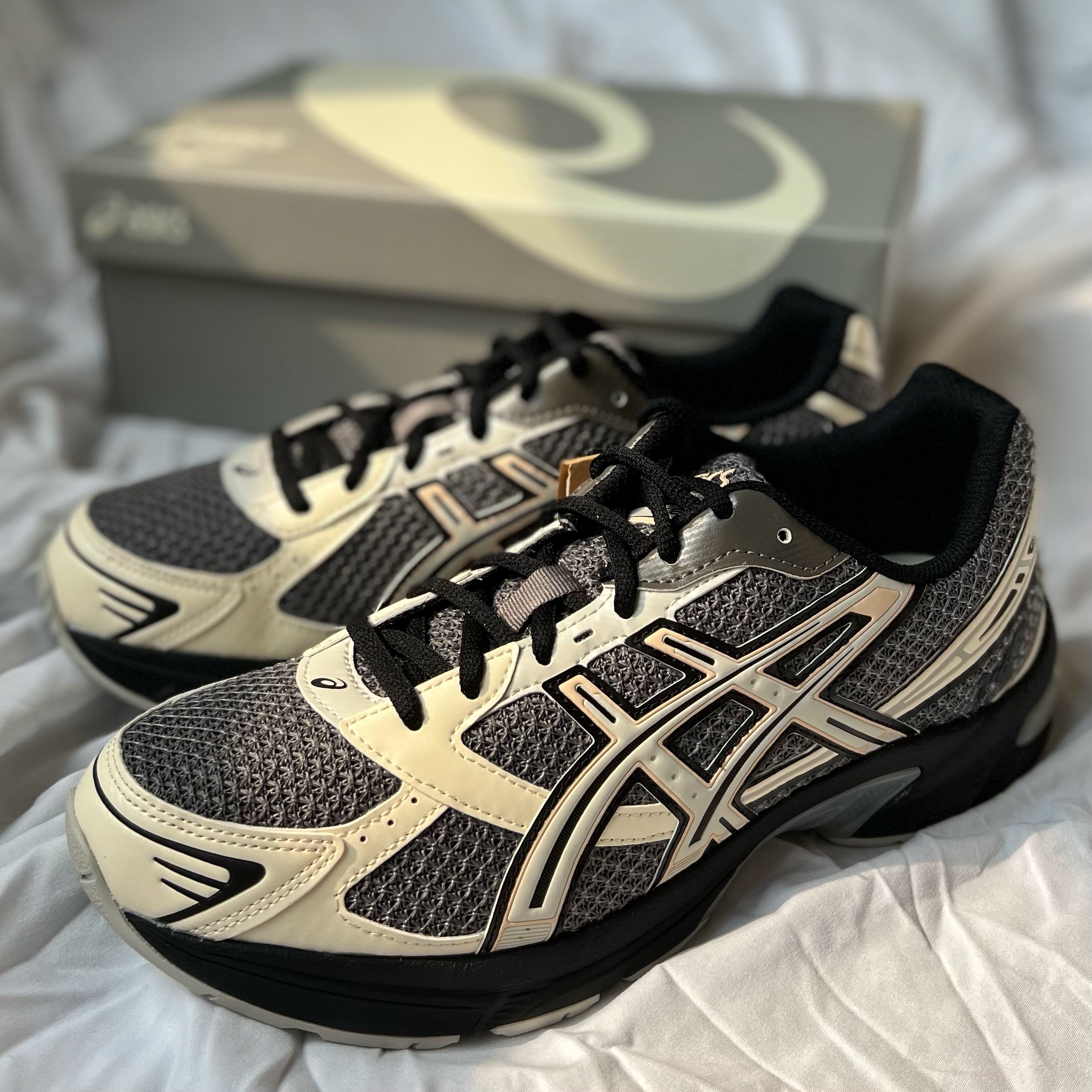 Asics x I4P Gel-1130 Mink Glacier Grey 착용 스타일 - 1