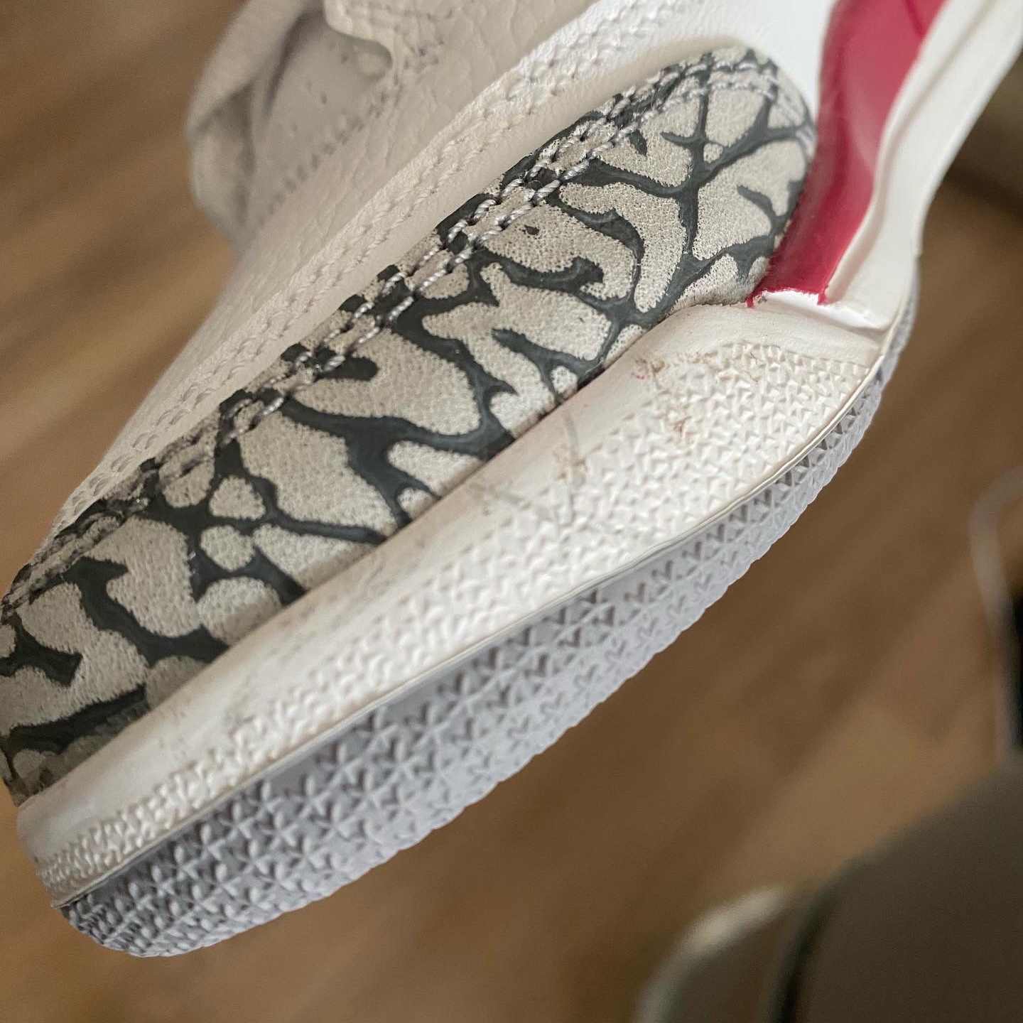 (PS) Jordan 3 Retro Cardinal Red 착용 스타일 - 1