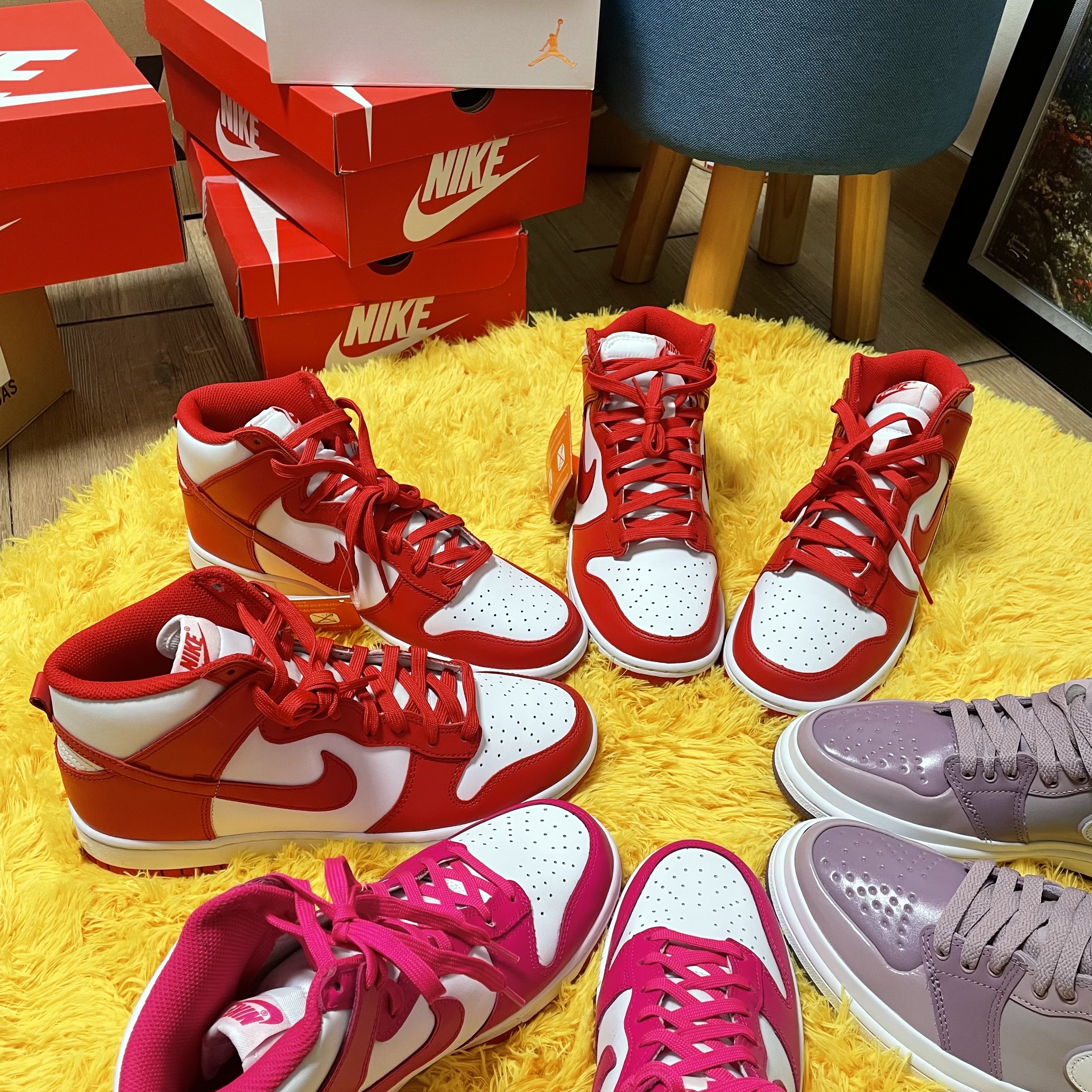 Nike Dunk High Retro Championship White and Red, (W) Nike Dunk High Pink Prime 착용 스타일 - 1