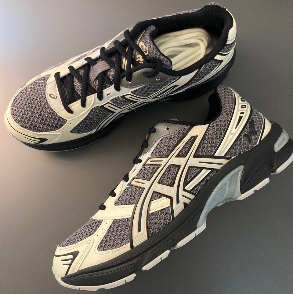 Asics x I4P Gel-1130 Mink Glacier Grey 착용 스타일 - 1