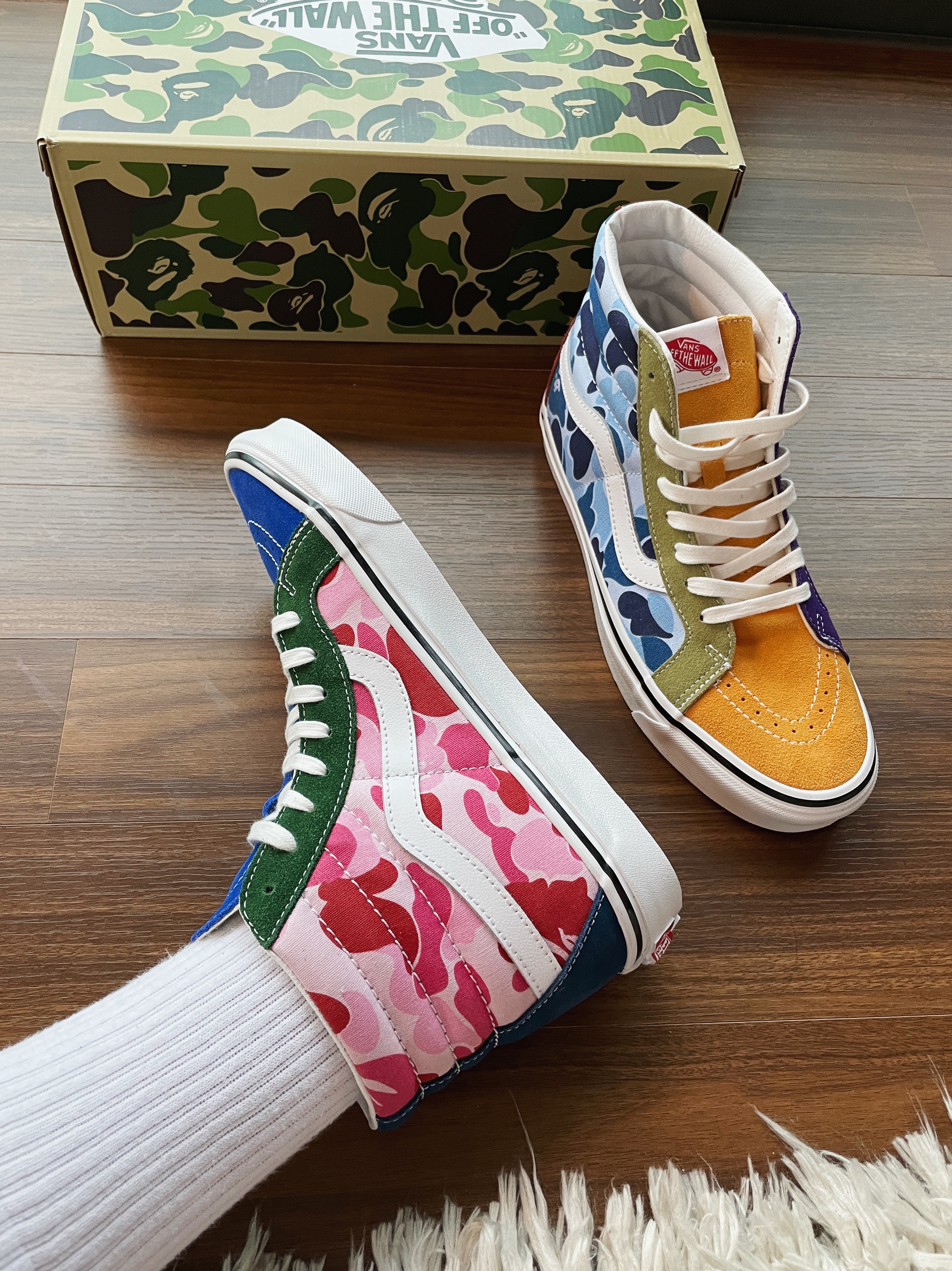 Vans x BAPE Sk8-Hi 38 DX Blue Multi 착용 스타일
