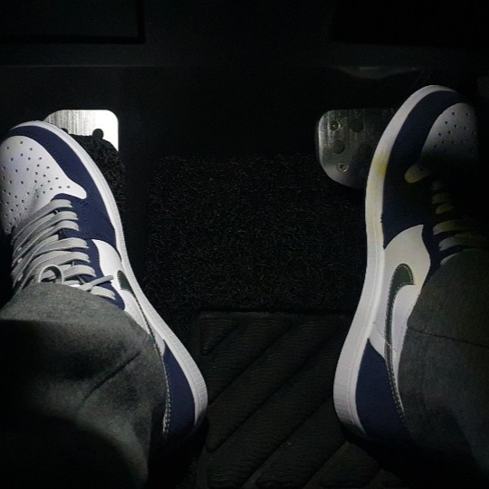 Jordan 1 Retro High OG CO.JP Midnight Navy 착용 스타일