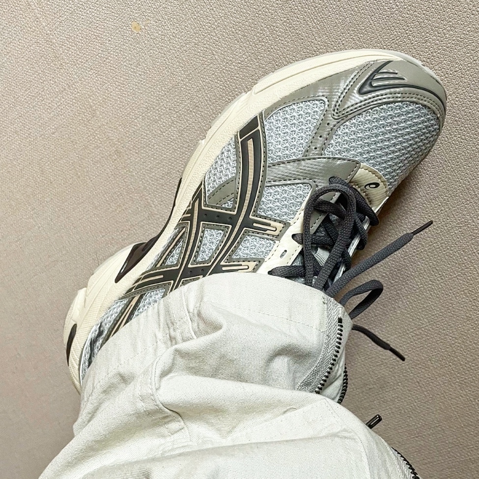 Asics x I4P Gel-1130 Glacier Grey Mink 착용 스타일