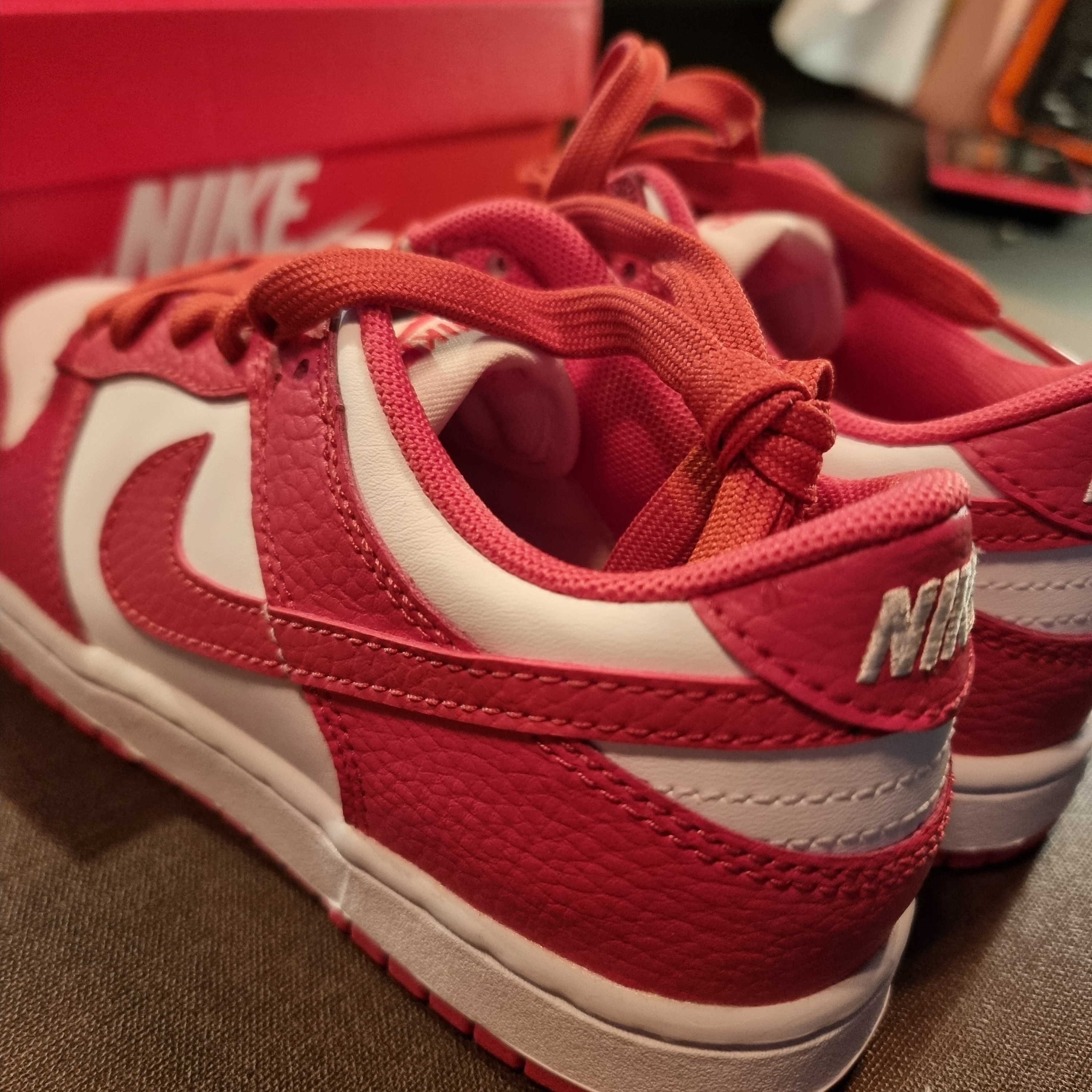 (PS) Nike Dunk Low Archeo Pink 착용 스타일 - 1