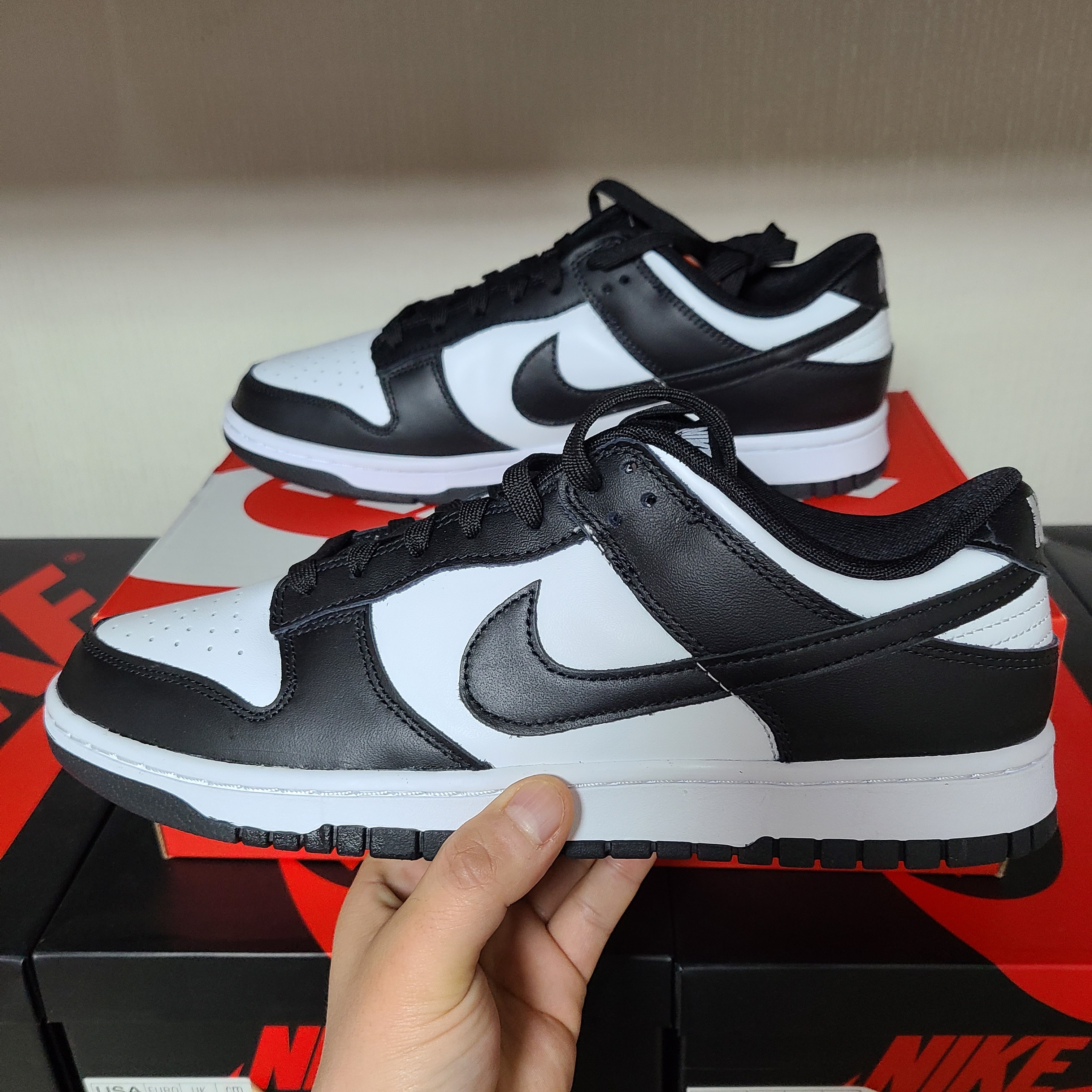 Nike Dunk Low Retro Black 착용 스타일 - 2