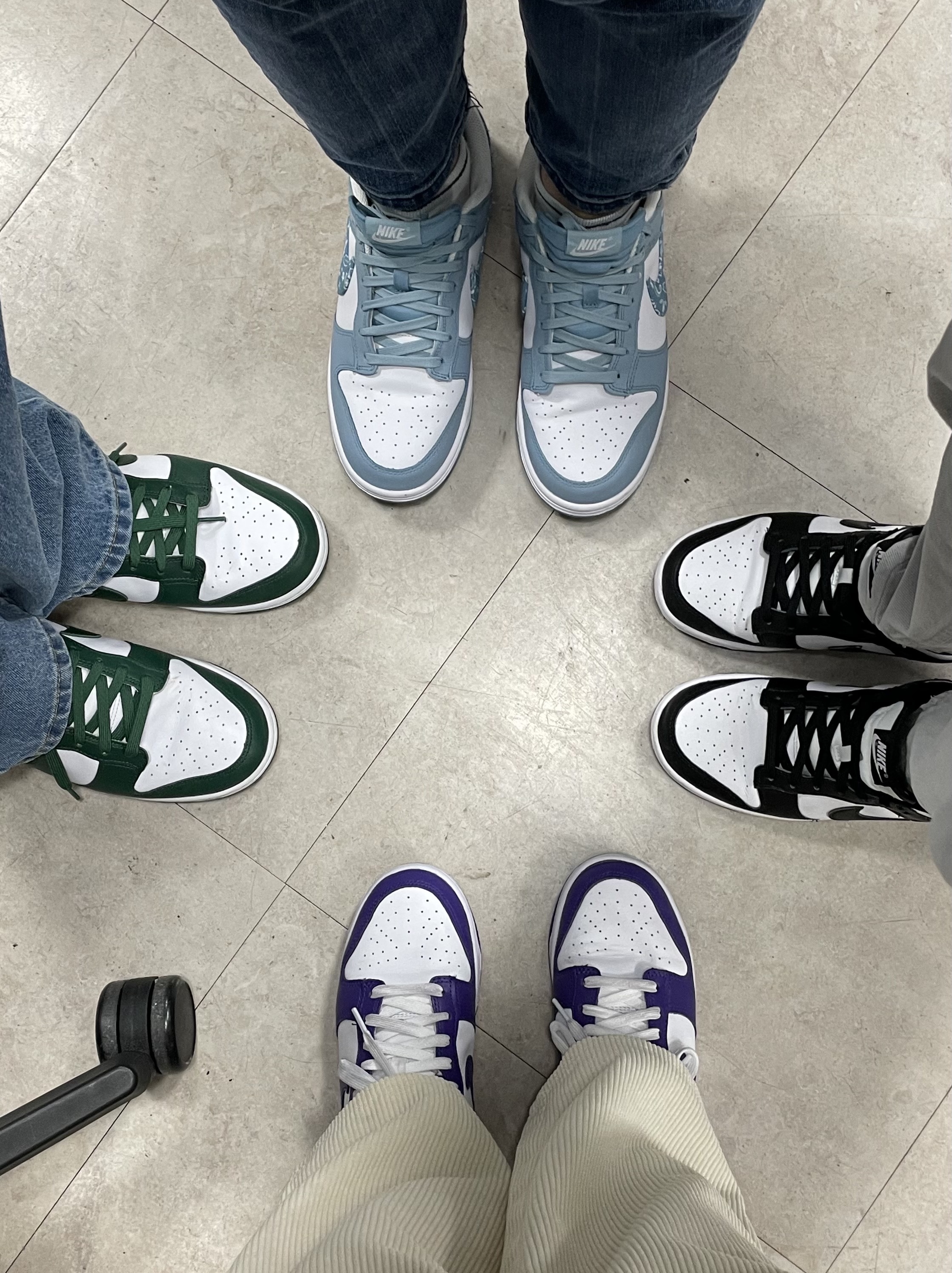 Nike Dunk Low Retro Championship Court Purple, Nike Dunk Low Retro Black 착용 스타일 - 3