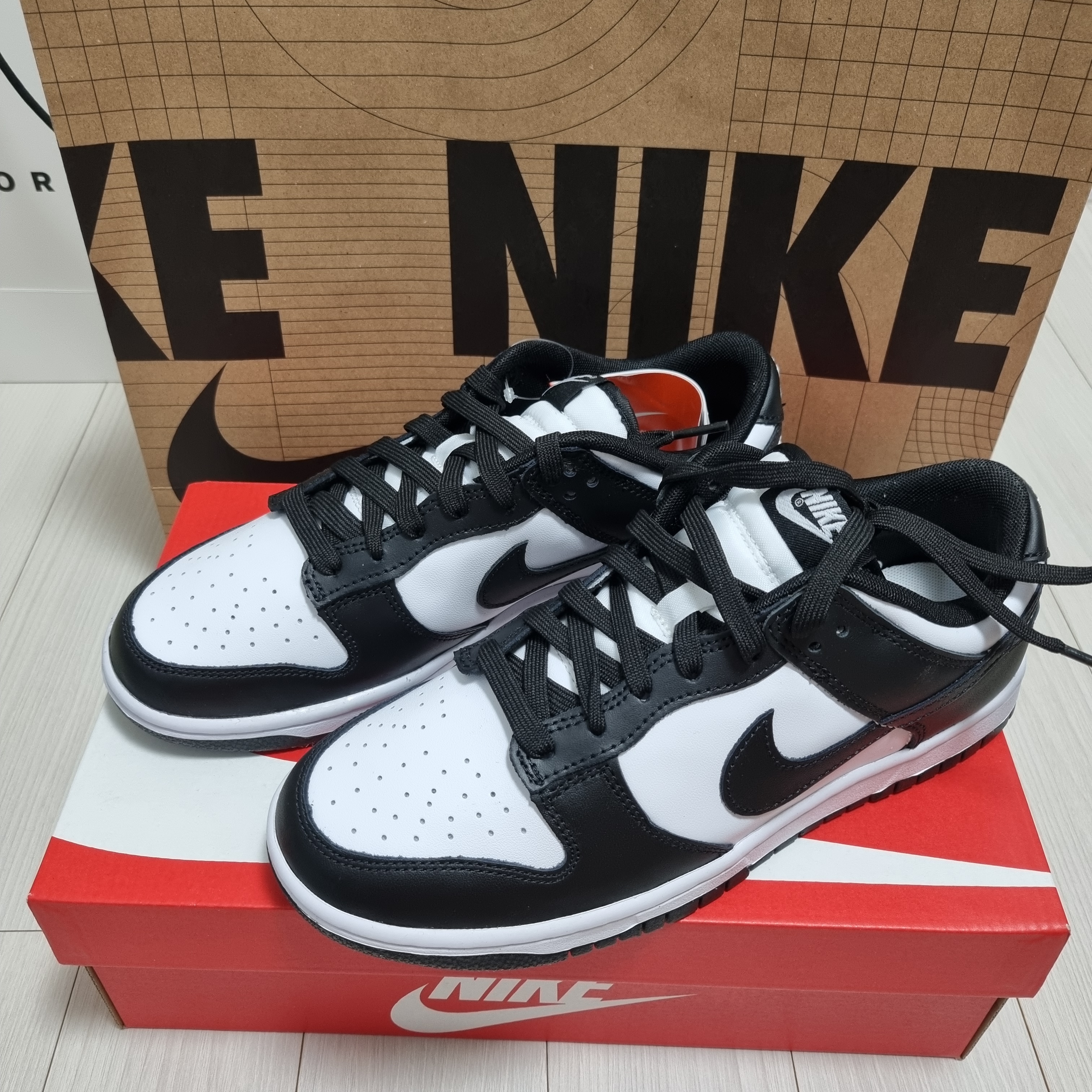 Nike Dunk Low Retro Black 착용 스타일