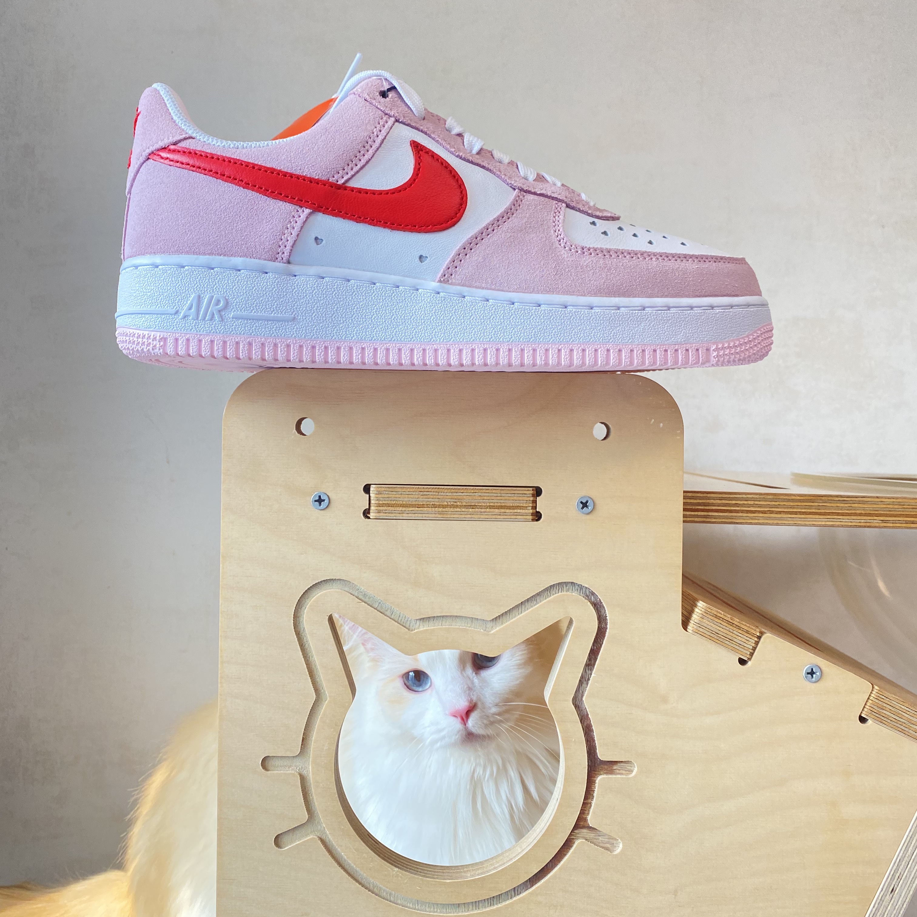 Nike Air Force 1 '07 QS Valentine's Day 착용 스타일