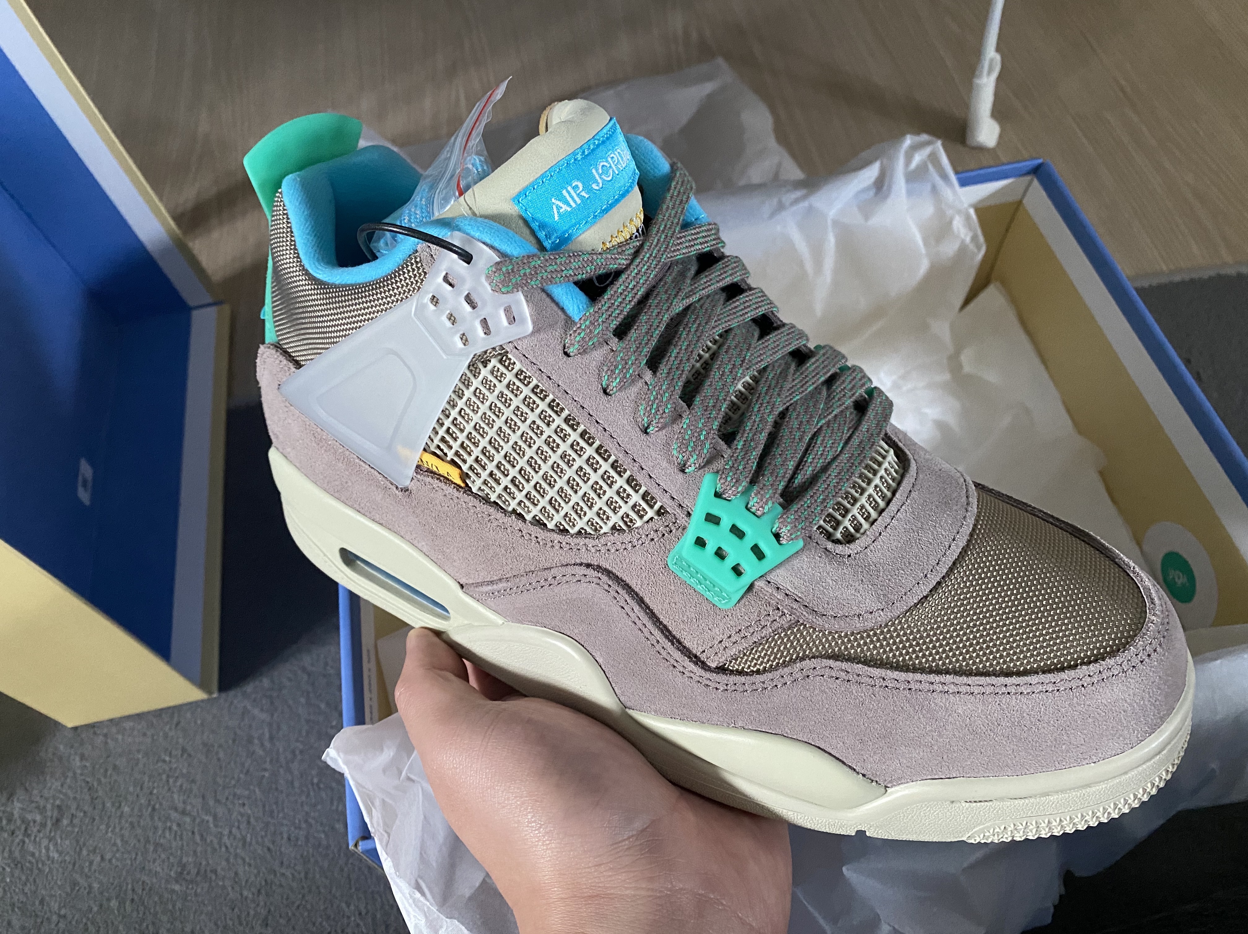 Jordan 4 x Union Retro SP Taupe Haze 착용 스타일 - 4