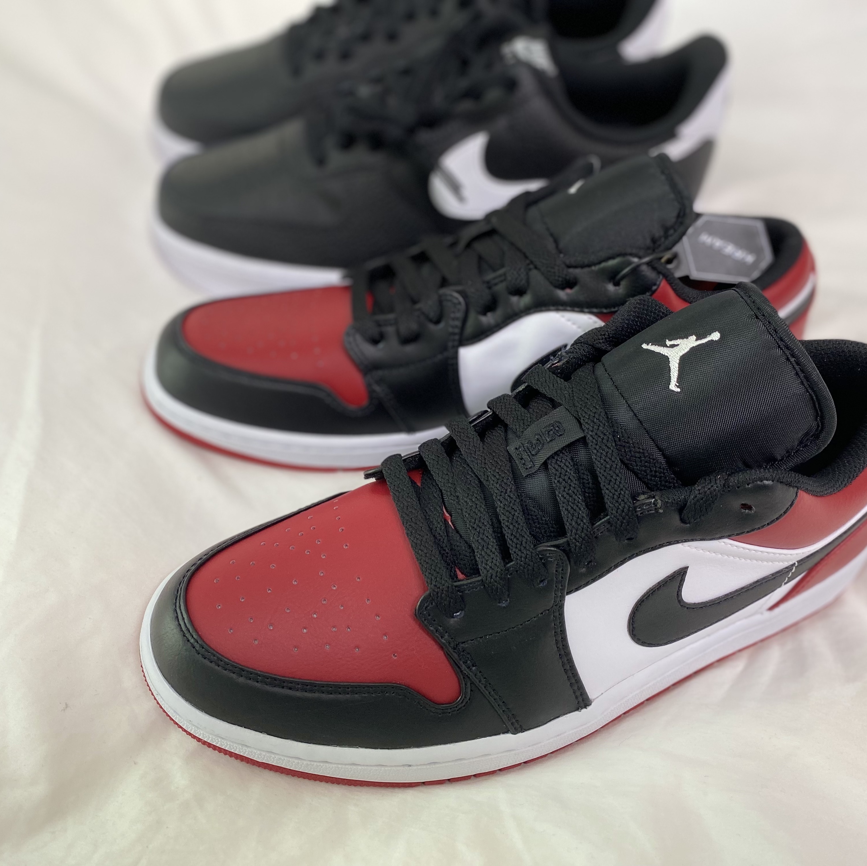 Jordan 1 Low Bred Toe 착용 스타일 - 1