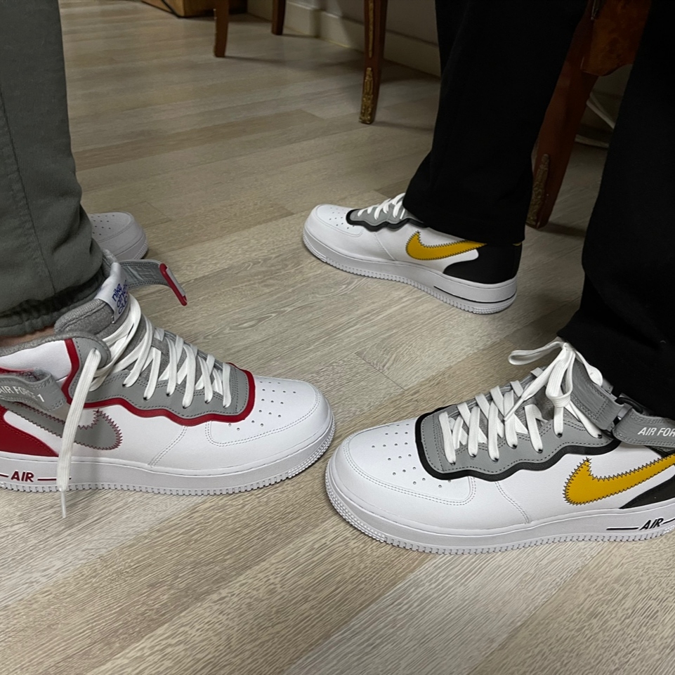 Nike Air Force 1 Mid '07 LV8 Athletic Club White Dark Sulfur, Nike Air Force 1 Mid '07 LV8 Athletic Club White Gym Red 착용 스타일 - 3