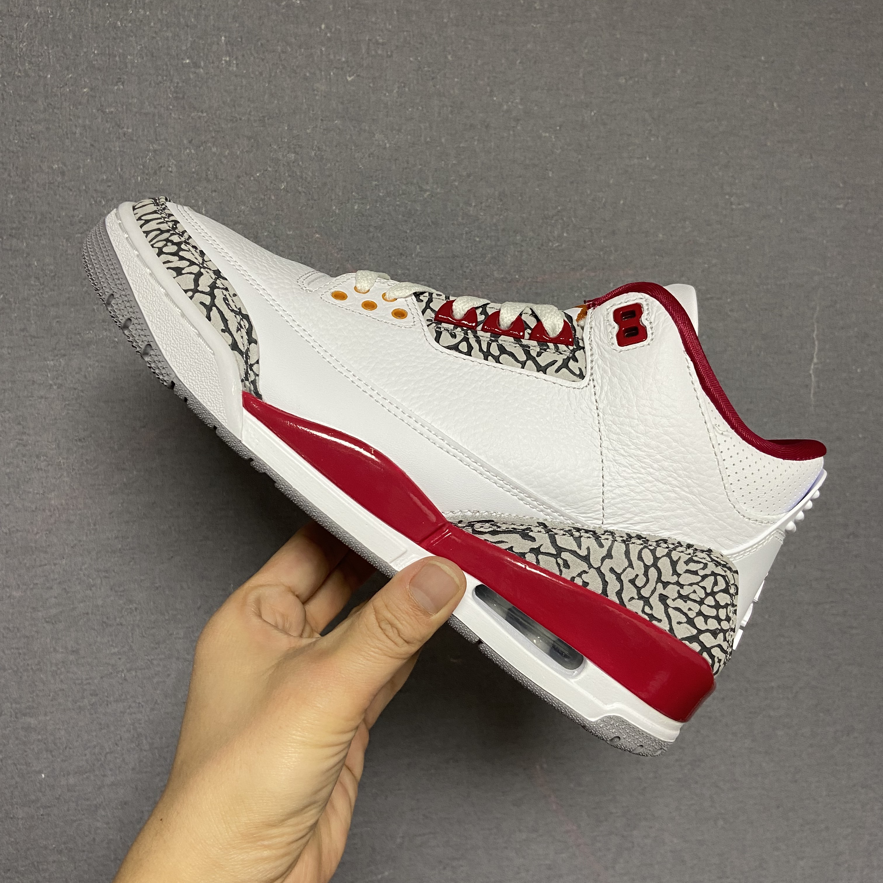 Jordan 3 Retro Cardinal Red 착용 스타일 - 1
