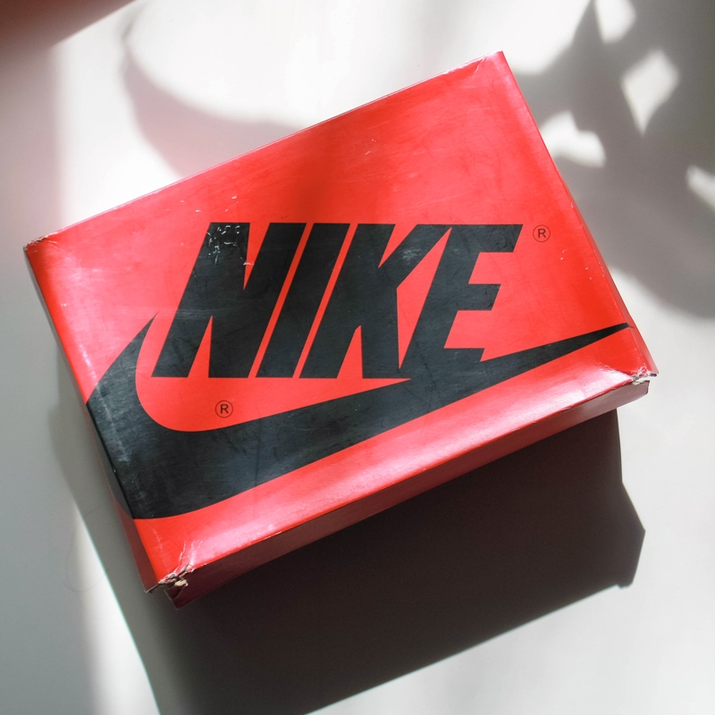 (W) Jordan 1 Retro High Satin Red 착용 스타일 - 5