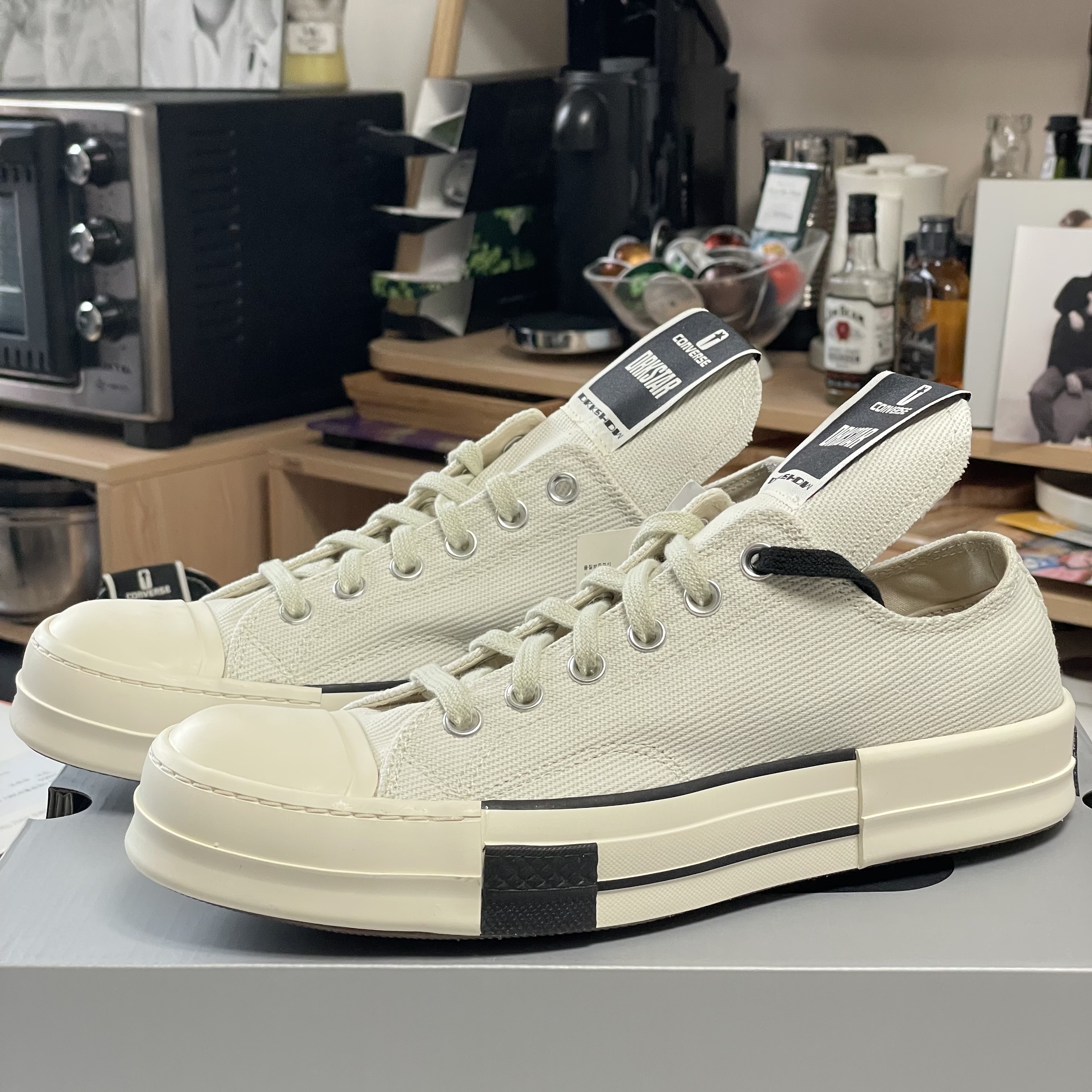 Converse x Drkshdw Drkstr Chuck 70 Ox White 착용 스타일
