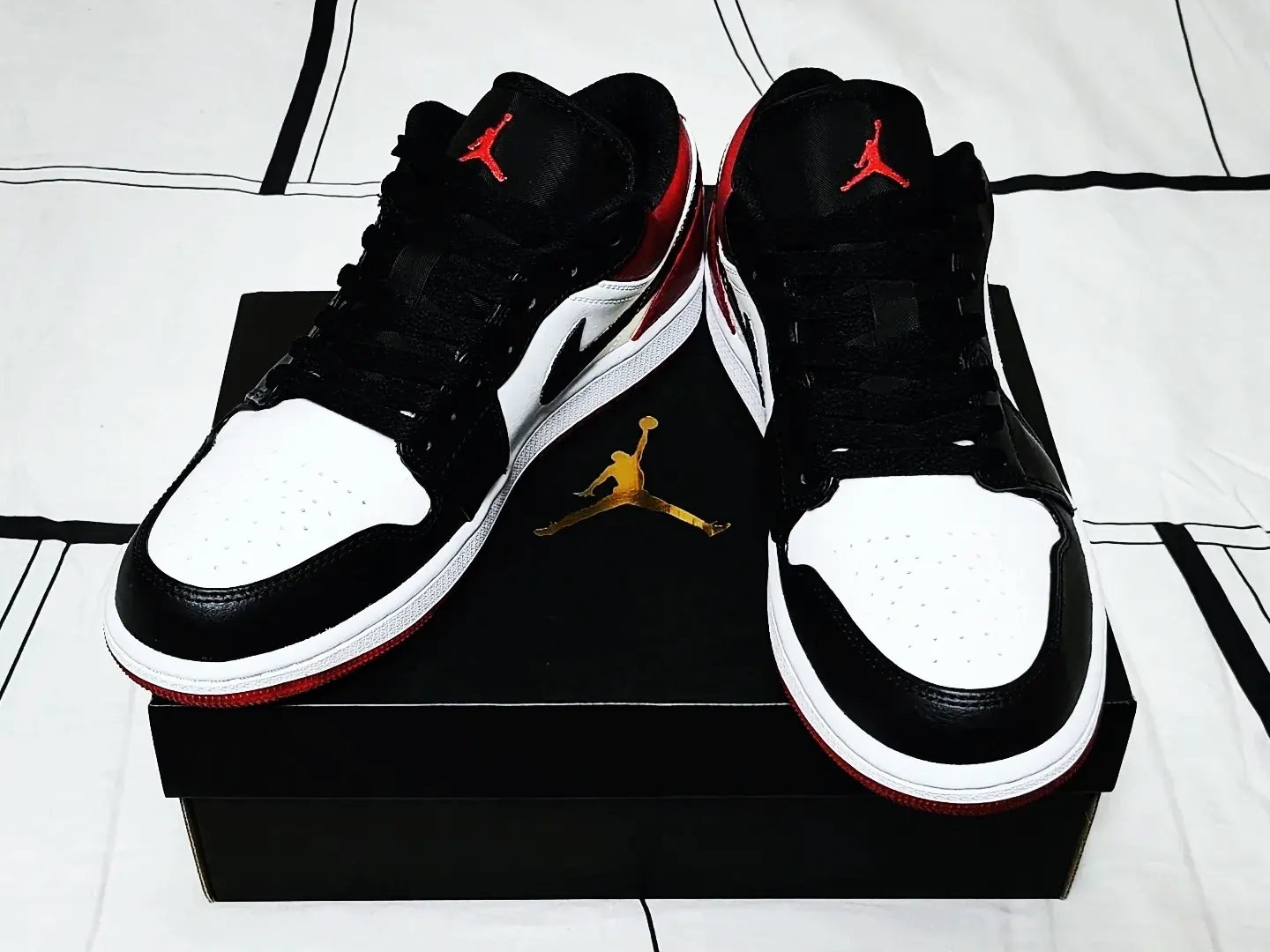 Jordan 1 Low Crimson Tint 착용 스타일 - 3