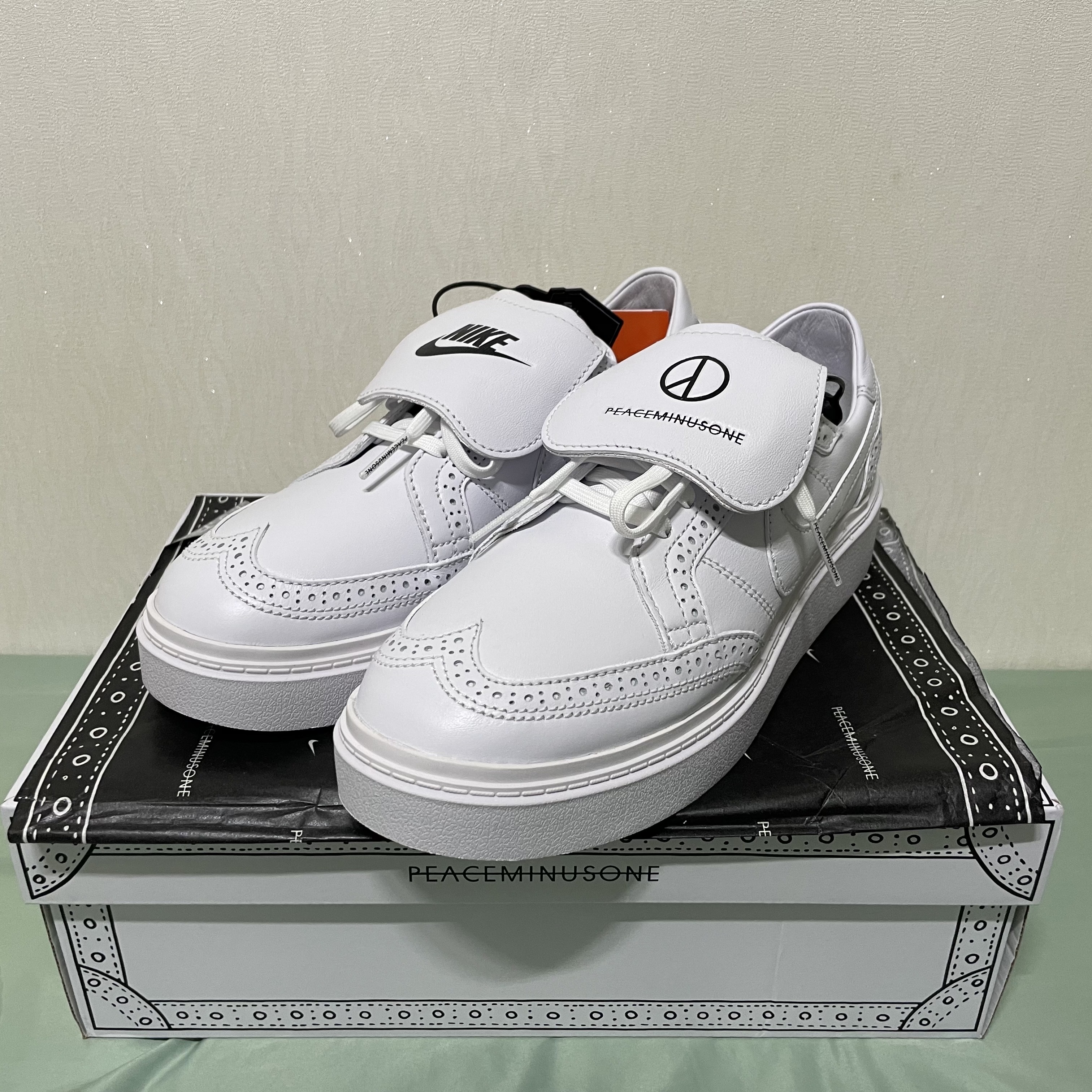 Nike x Peaceminusone Kwondo1 White 착용 스타일 - 1
