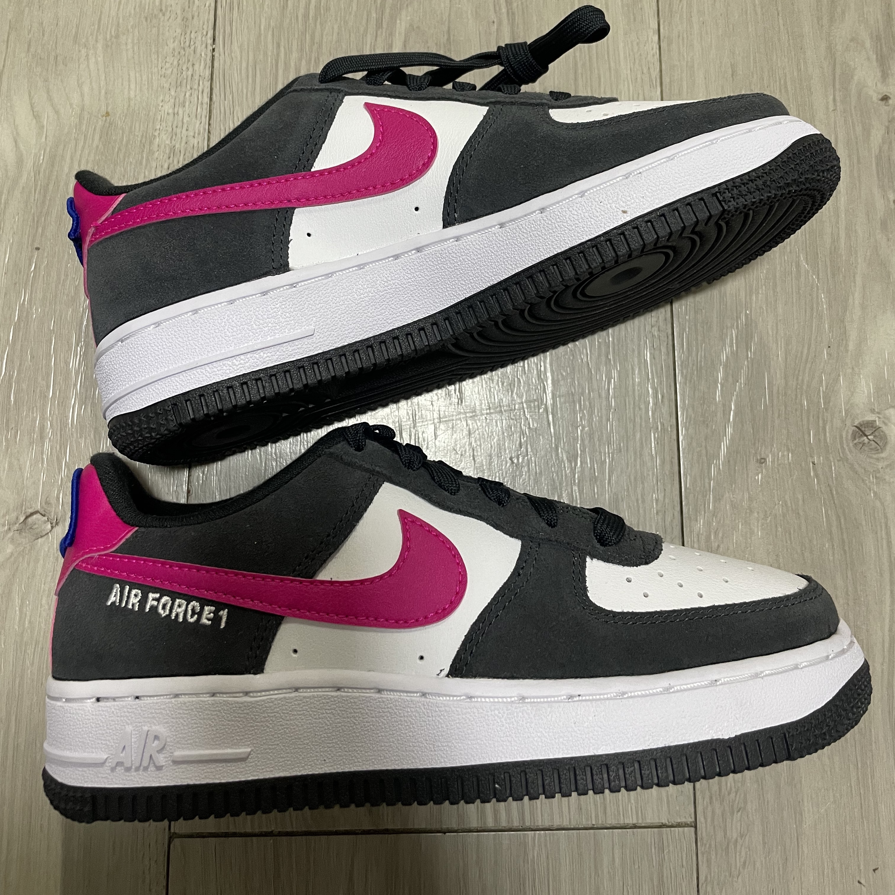 (GS) Nike Air Force 1 LV8 Athletic Club Black Pink Prime 착용 스타일