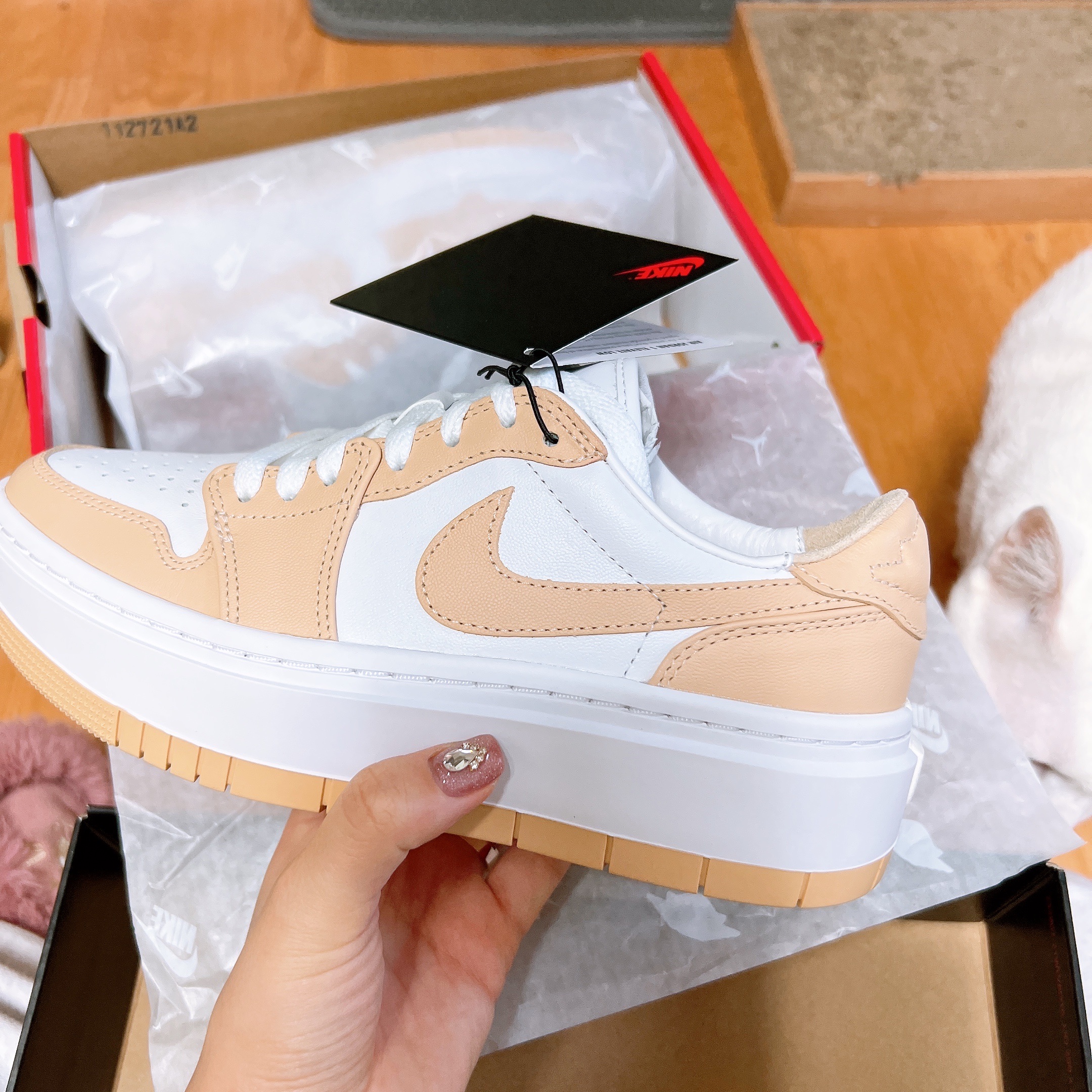(W) Jordan 1 Elevate Low White Onyx 착용 스타일 - 1