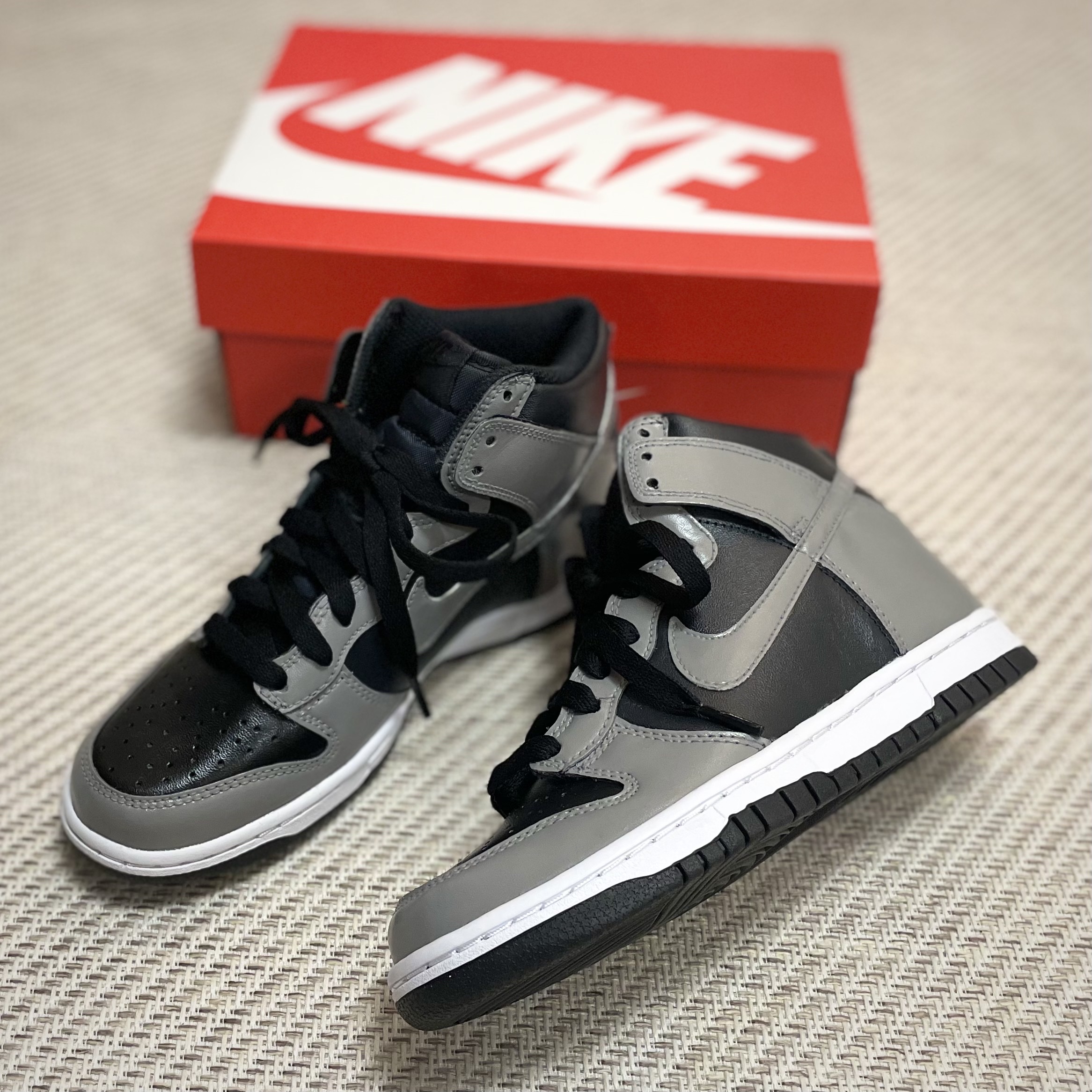 (GS) Nike Dunk High Anthracite 착용 스타일 - 3