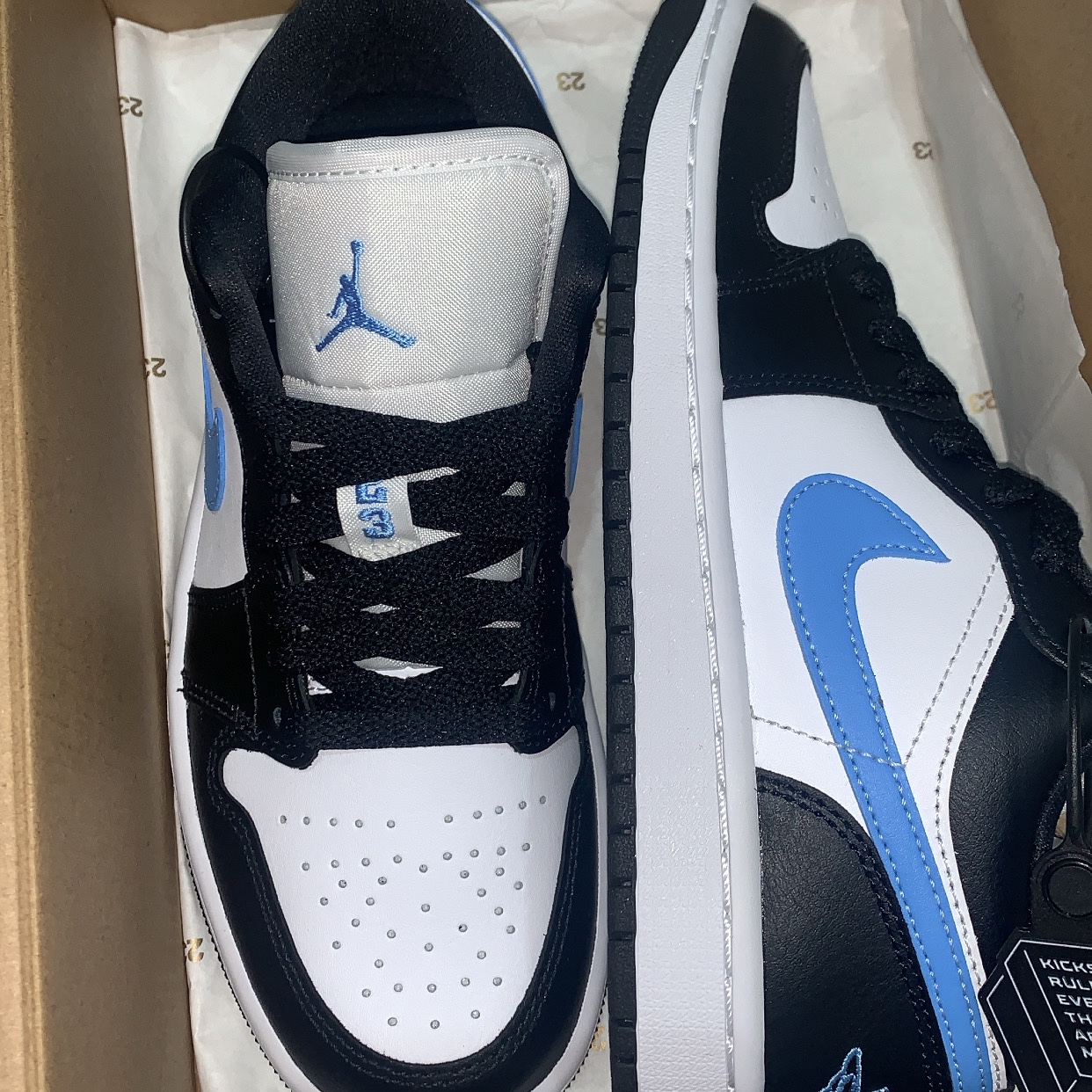 (W) Jordan 1 Low Black University Blue 착용 스타일 - 3