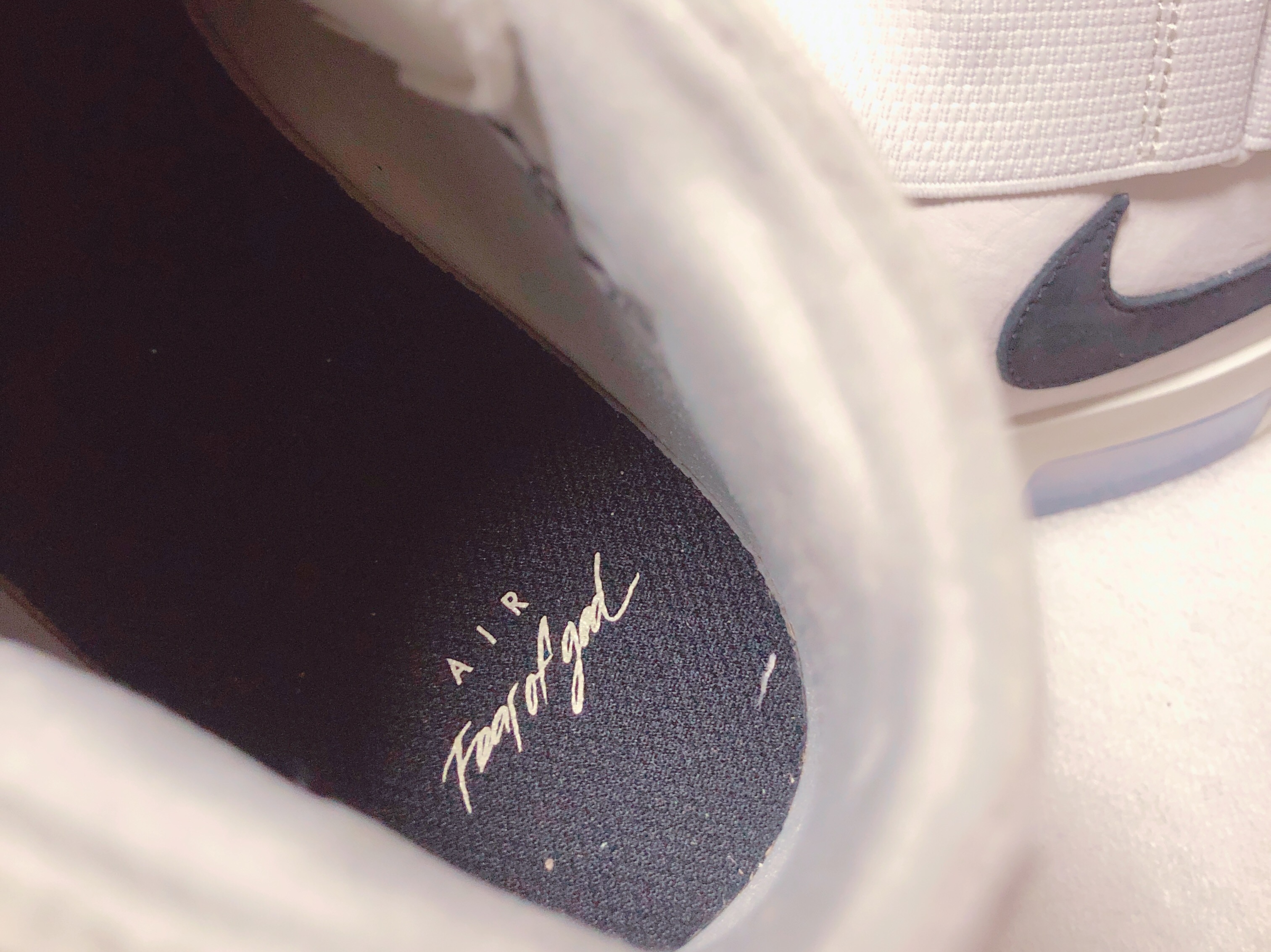Nike x Fear of God Air Fear of God Raid Light Bone 착용 스타일 - 2