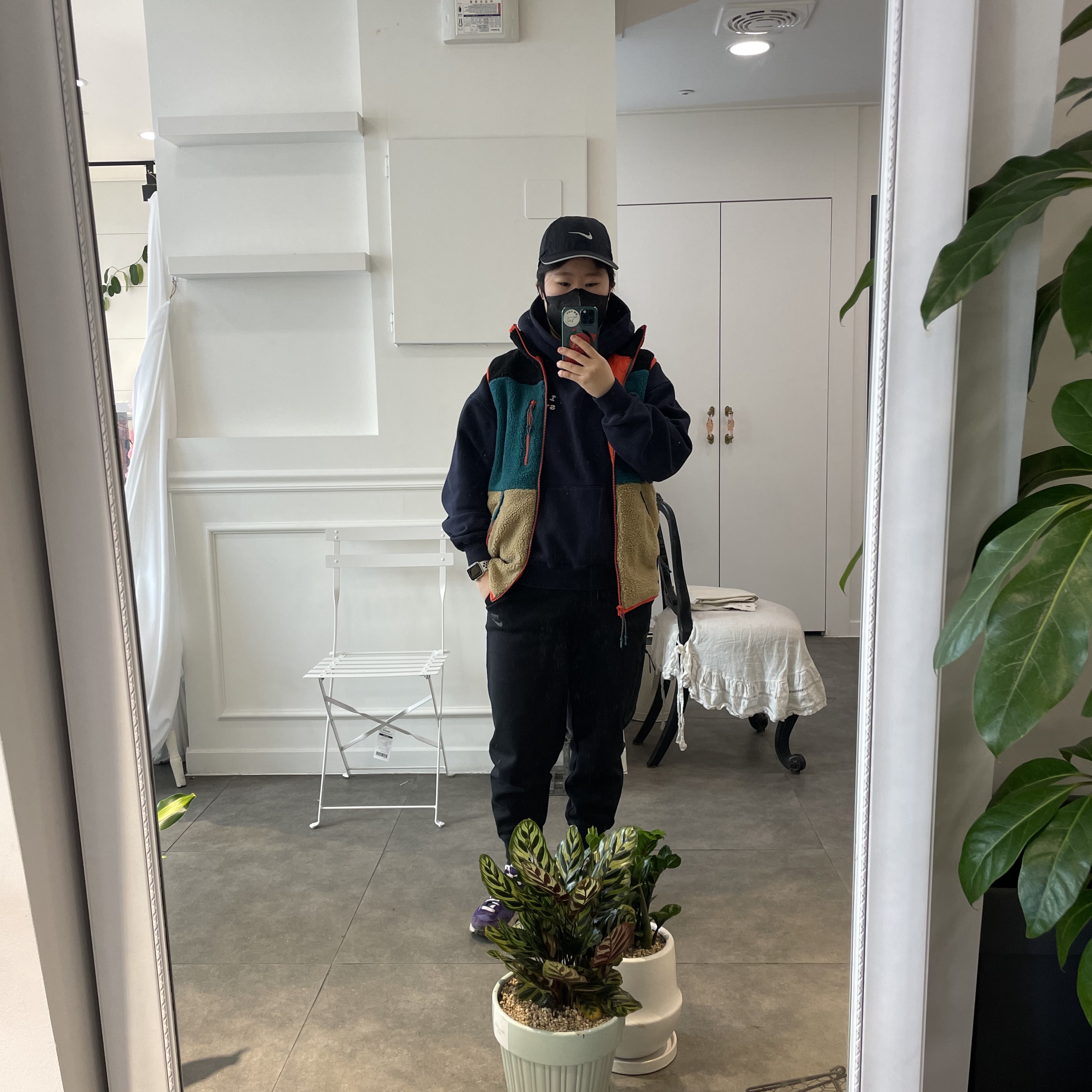 IAB Studio Hoodie Navy - 21SS, Nike ACG Vest Black Parachute Beige Geode Teal - US/EU 착용 스타일