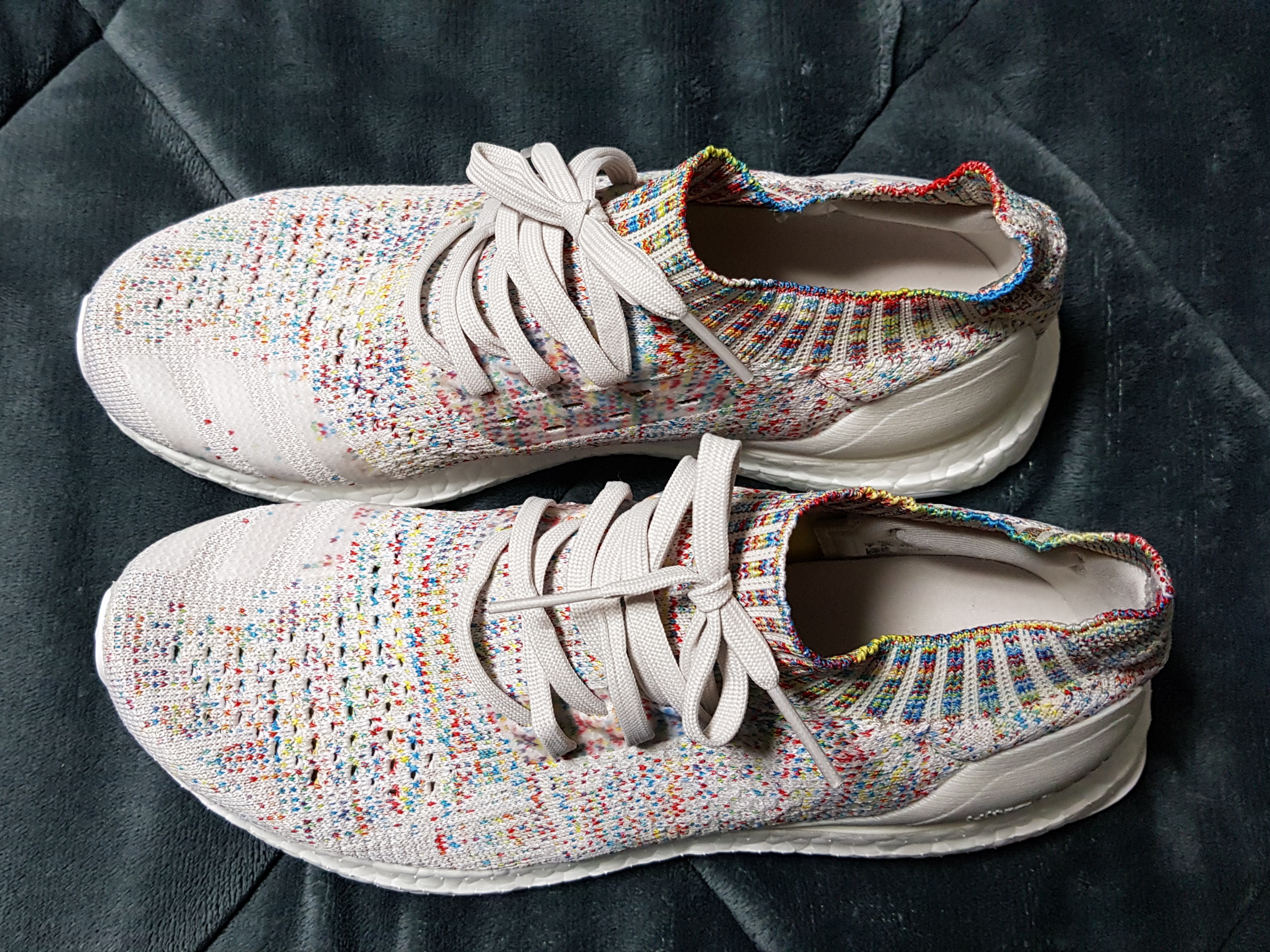 Adidas Ultraboost Uncaged White Multi-Color 착용 스타일