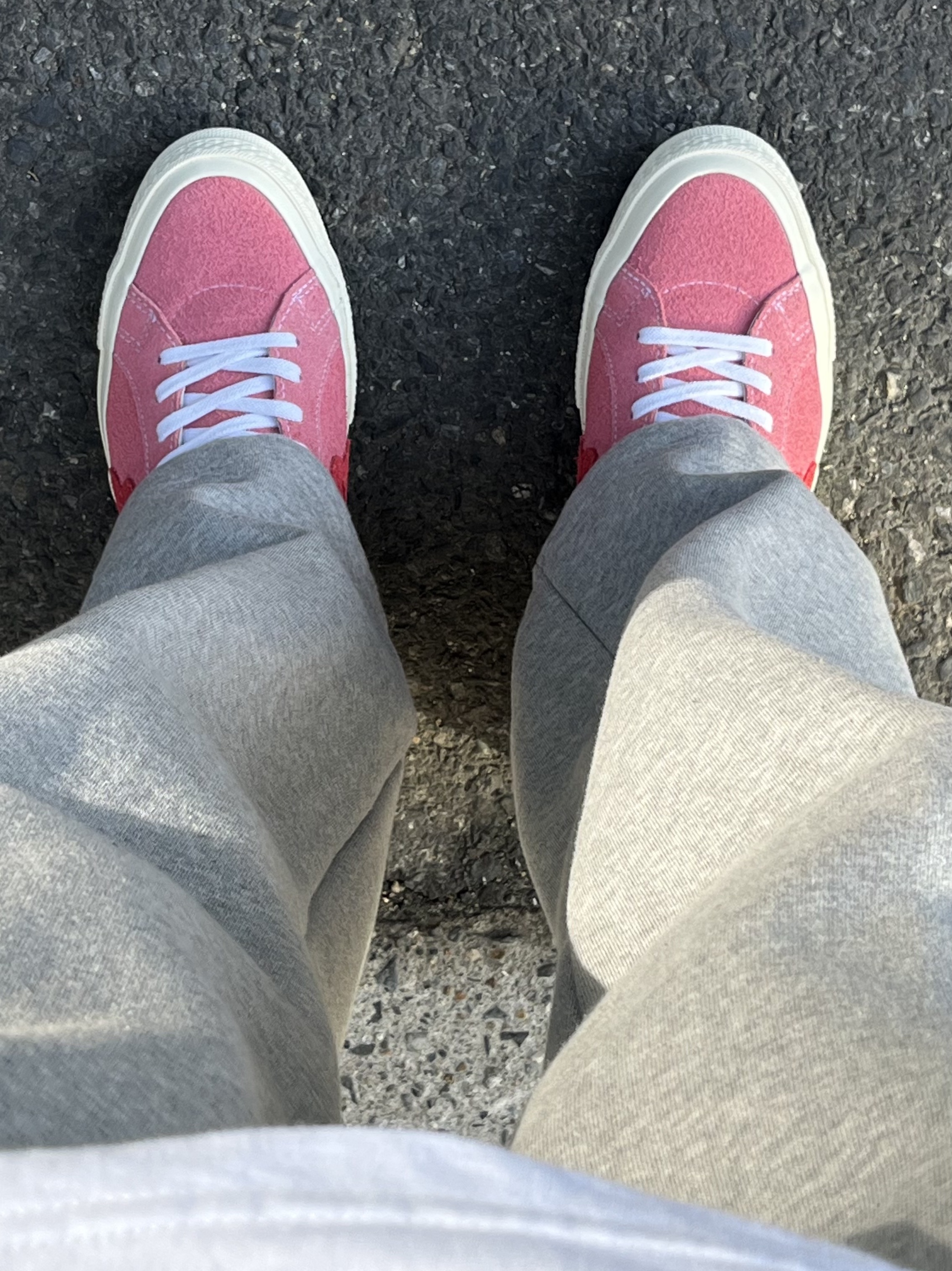 Converse x Golf le Fleur One Star Ox Geranium Pink 착용 스타일