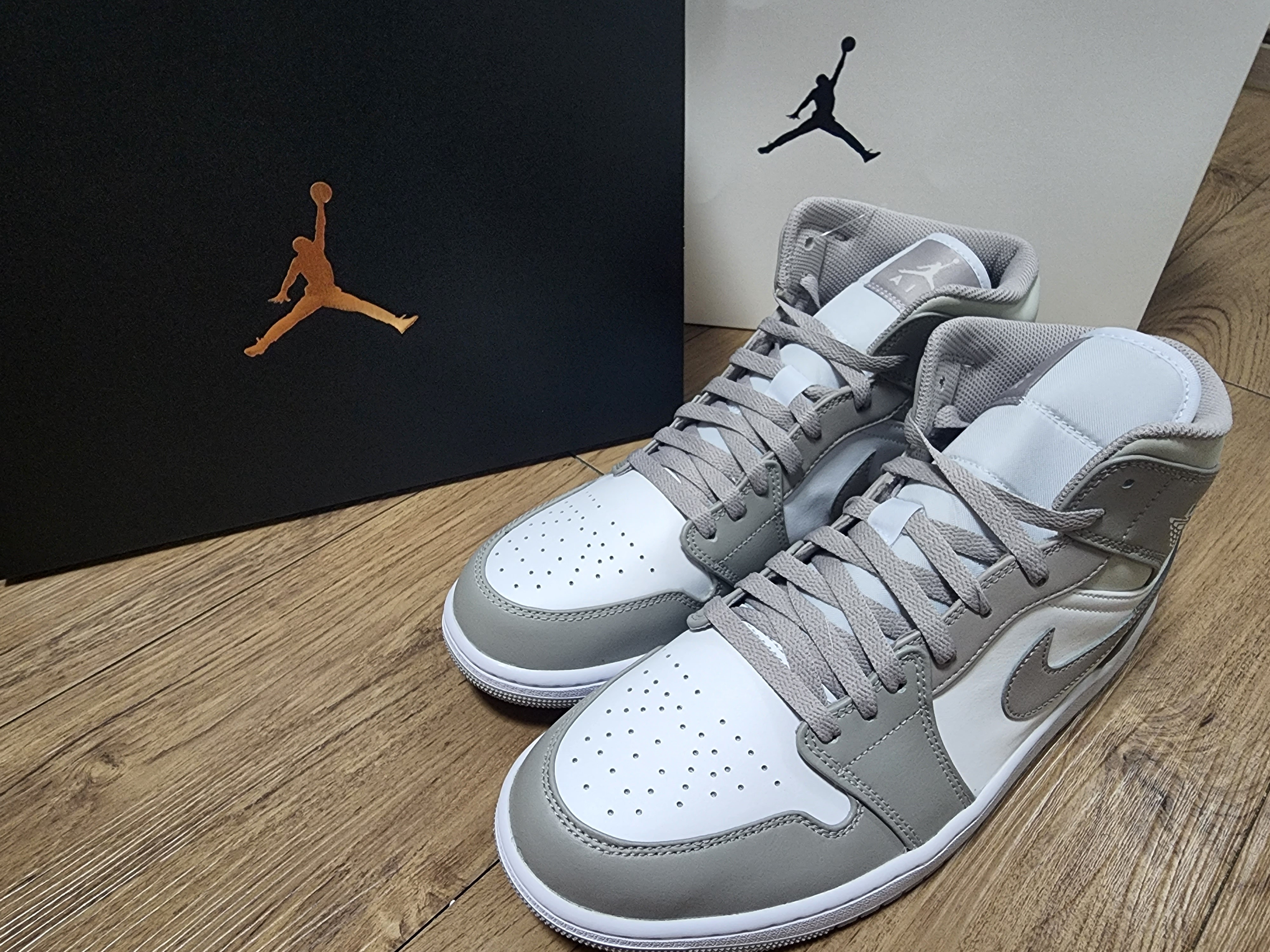 Jordan 1 Mid College Grey, Jordan 1 Retro High OG Dark Marina Blue 착용 스타일 - 2