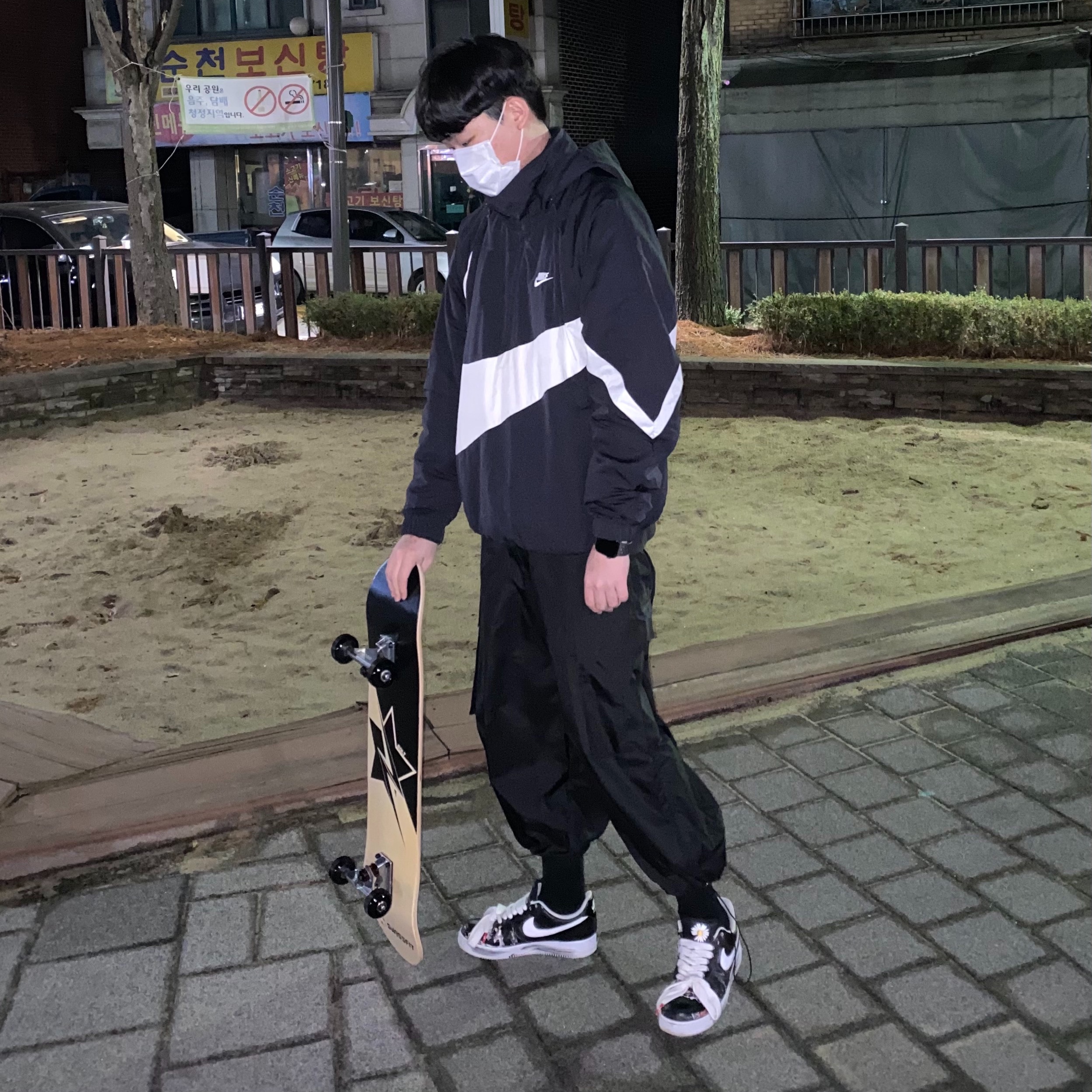 Nike x Peaceminusone Air Force 1 Low Para-Noise 착용 스타일