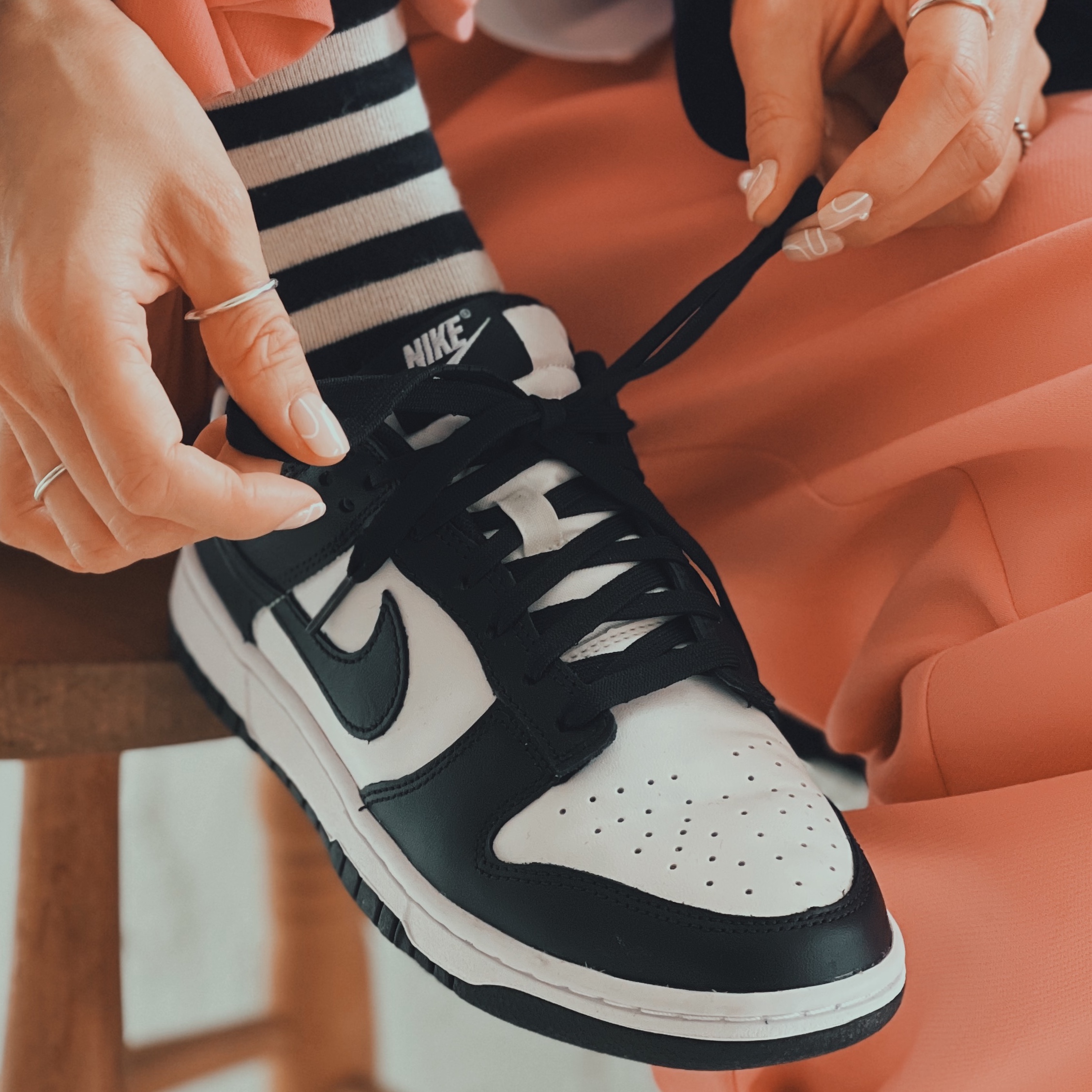 Nike Dunk Low Retro Black 착용 스타일 - 3