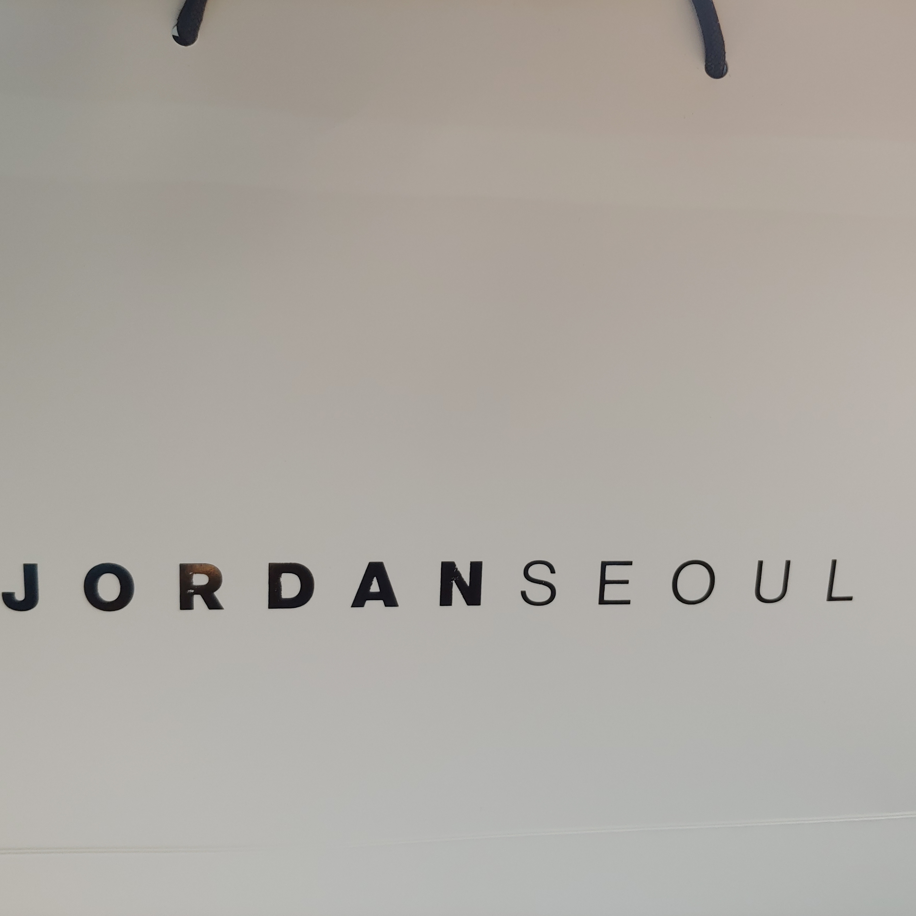 Jordan 1 Mid College Grey 착용 스타일 - 1