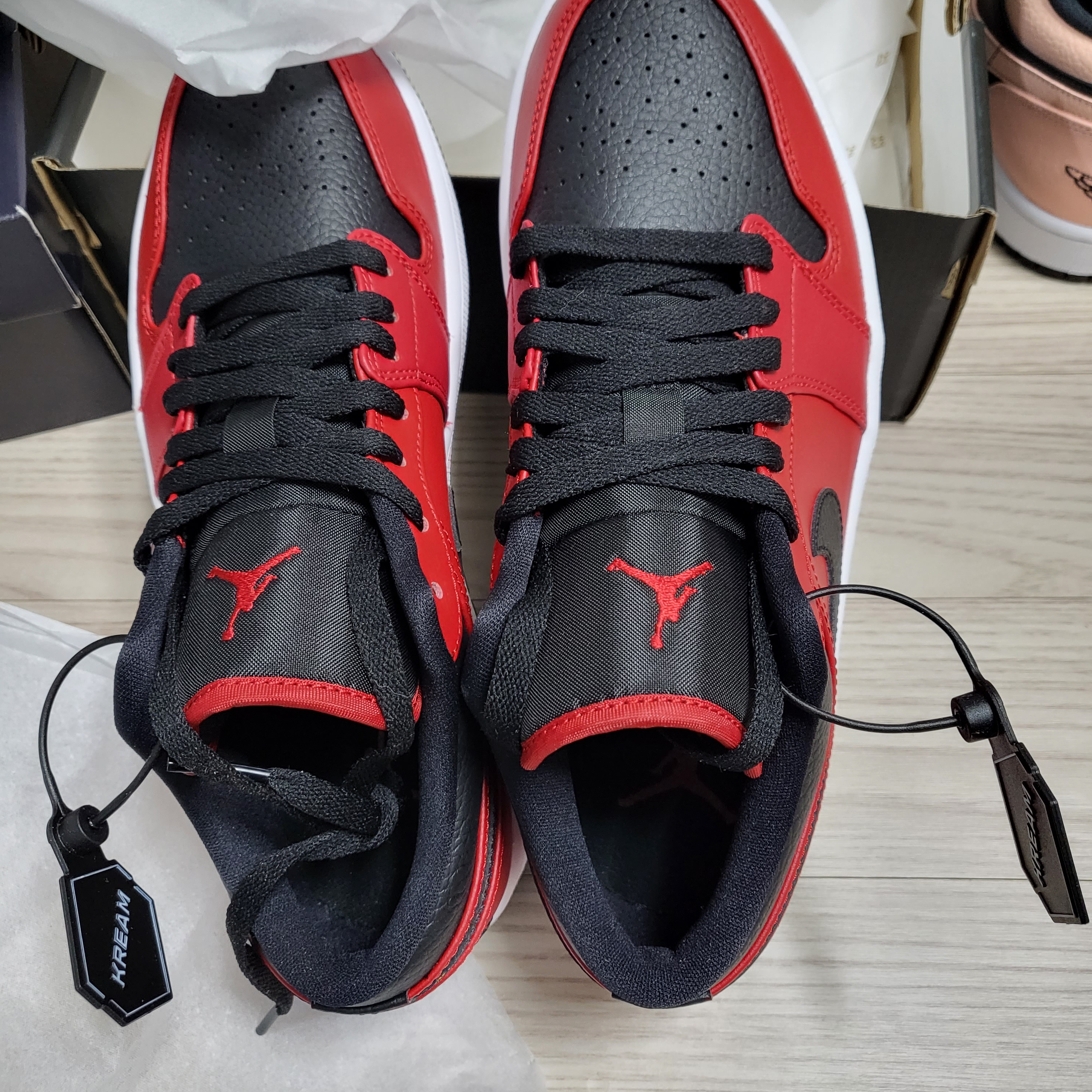 Jordan 1 Low Gym Red Black 착용 스타일