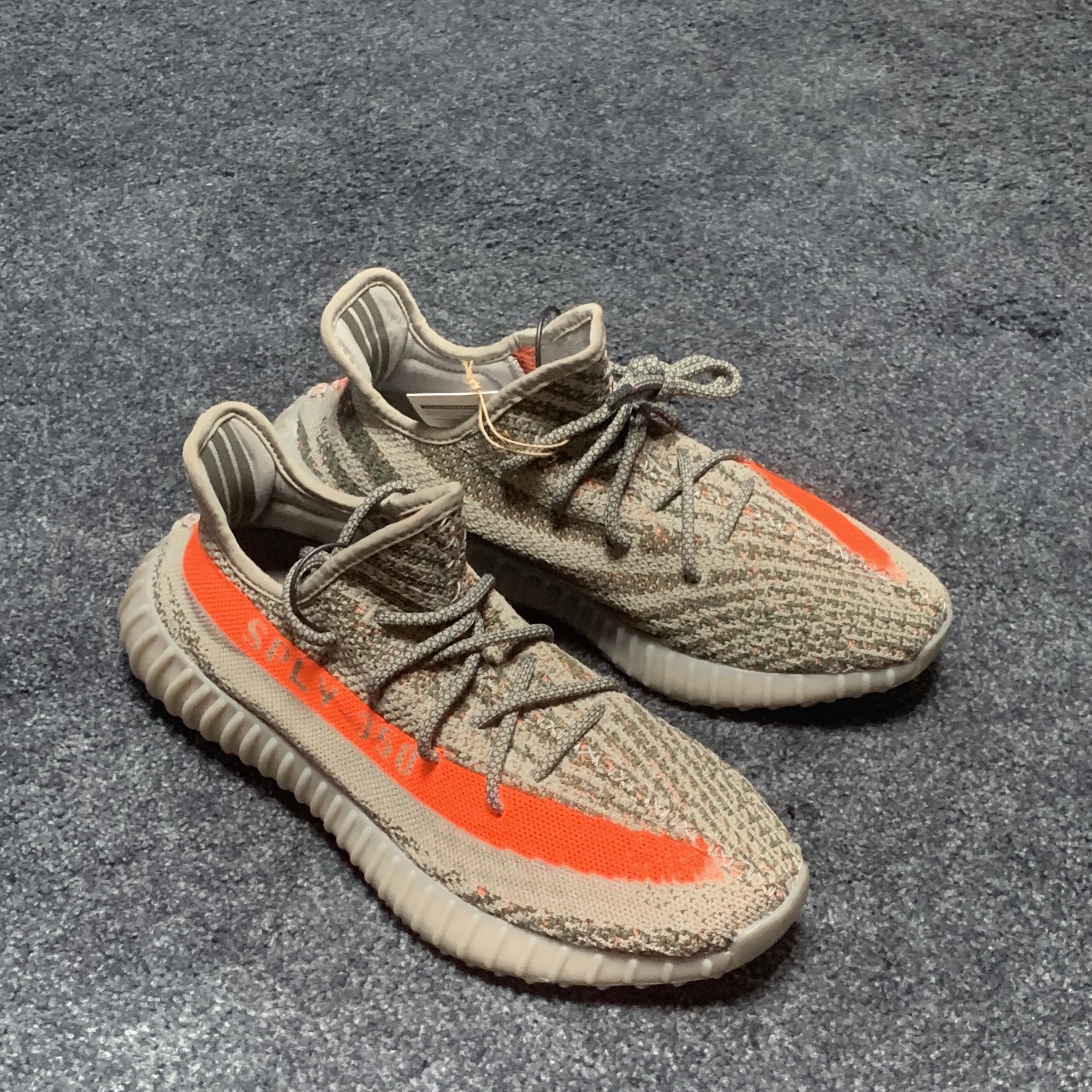 Adidas Yeezy Boost 350 V2 Beluga - Reflective 착용 스타일 - 1