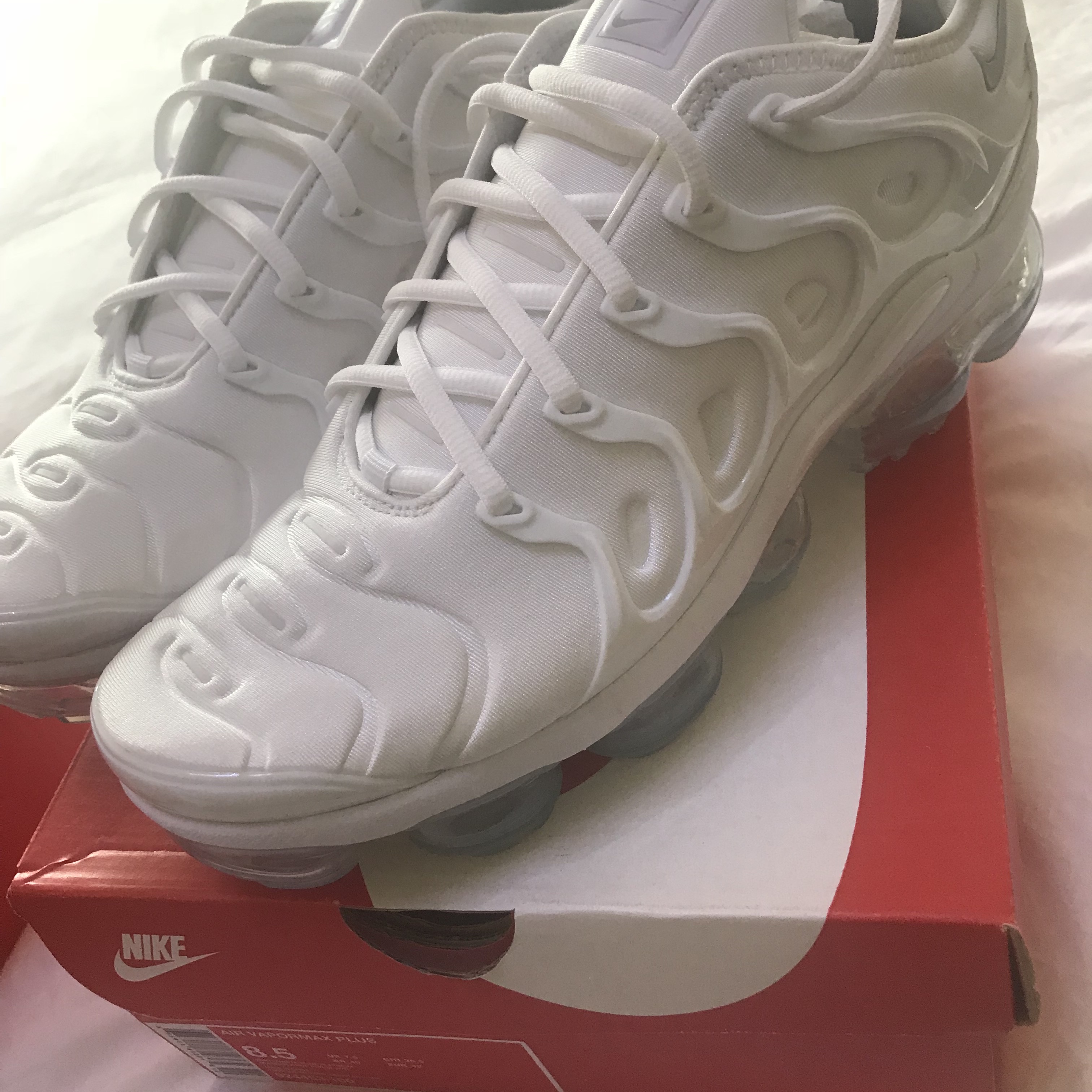 Nike Air VaporMax Plus White 착용 스타일 - 3