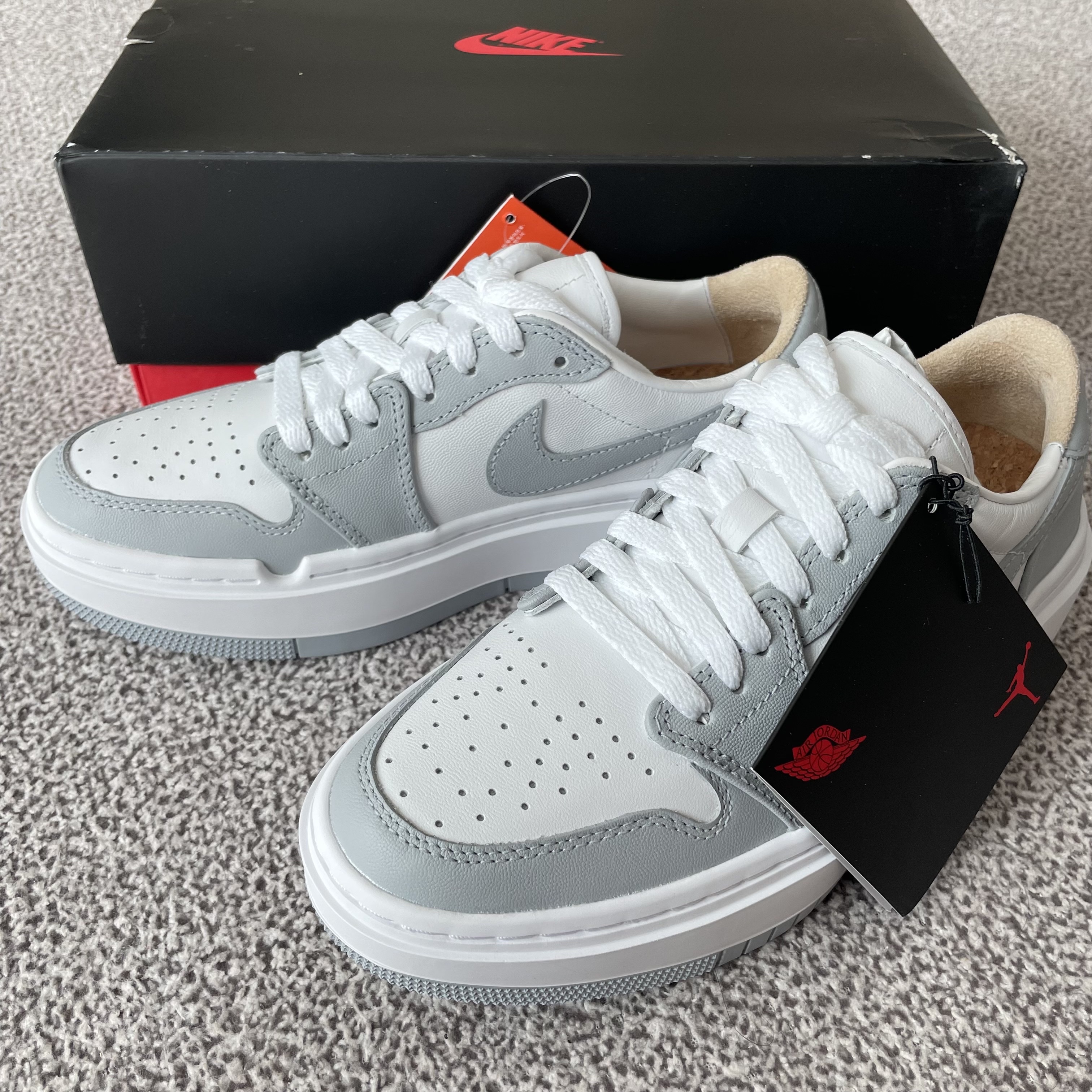 (W) Jordan 1 Elevate Low White and Wolf Grey 착용 스타일