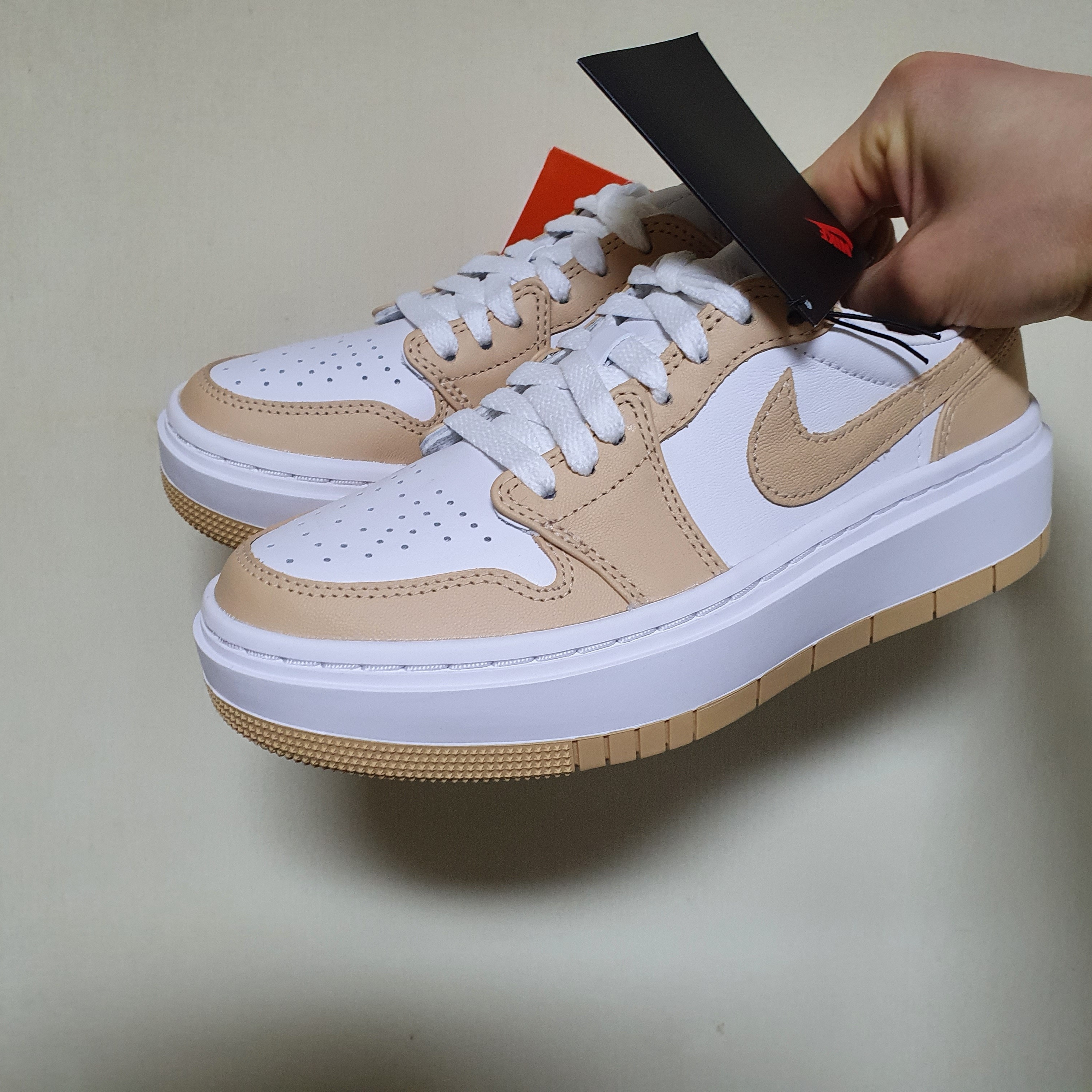 (W) Jordan 1 Elevate Low White Onyx 착용 스타일