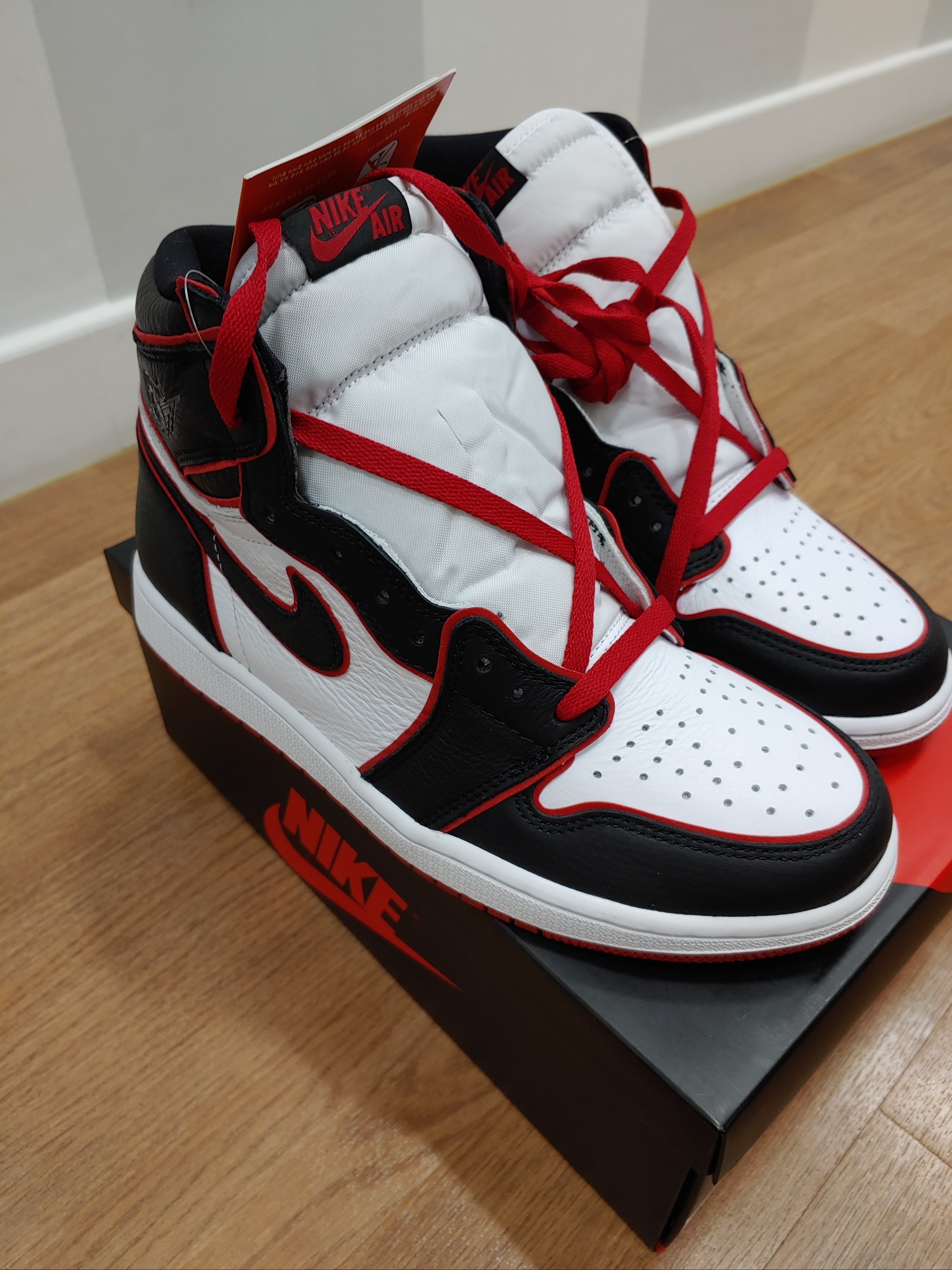 Jordan 1 Retro High OG Bloodline 착용 스타일 - 2
