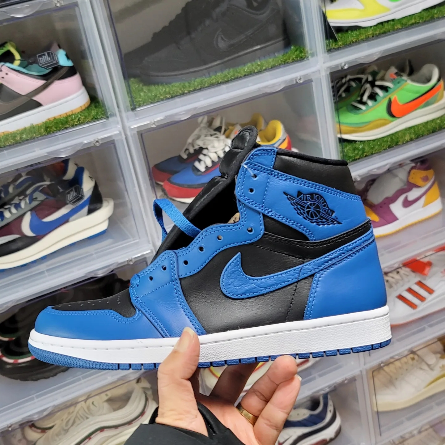 Jordan 1 Retro High OG Dark Marina Blue 착용 스타일