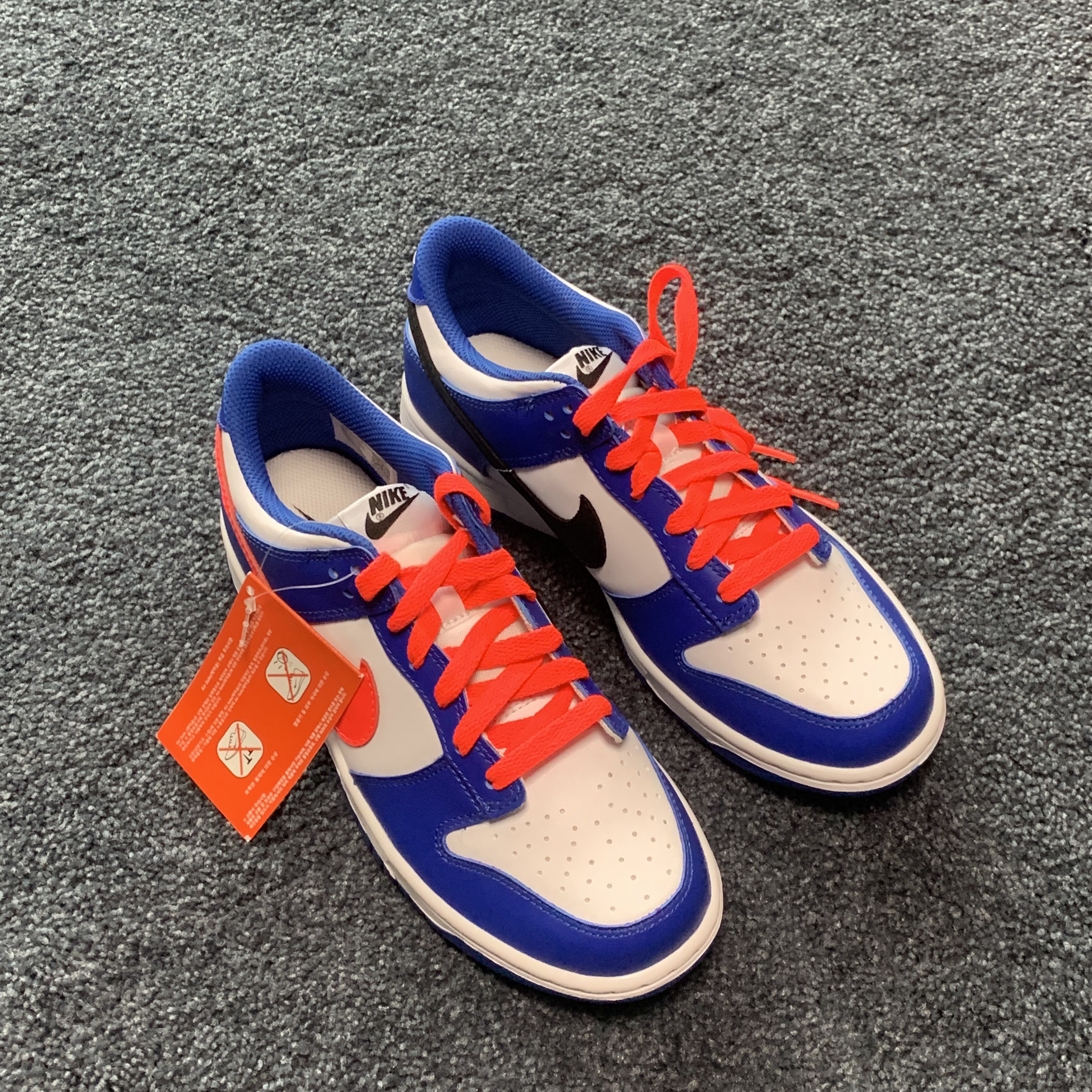 (GS) Nike Dunk Low Bright Crimson Game Royal 착용 스타일 - 2