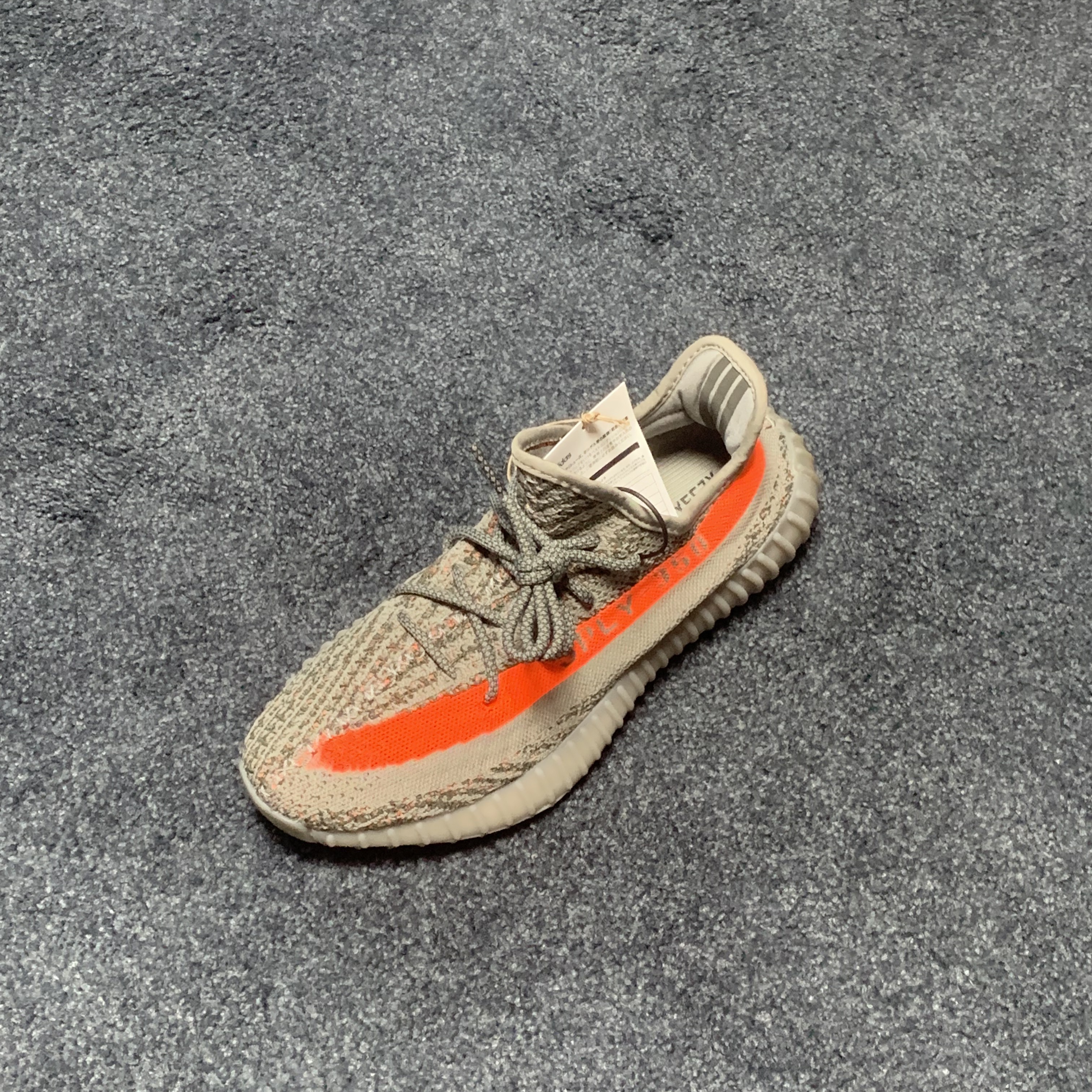 Adidas Yeezy Boost 350 V2 Beluga - Reflective 착용 스타일 - 3
