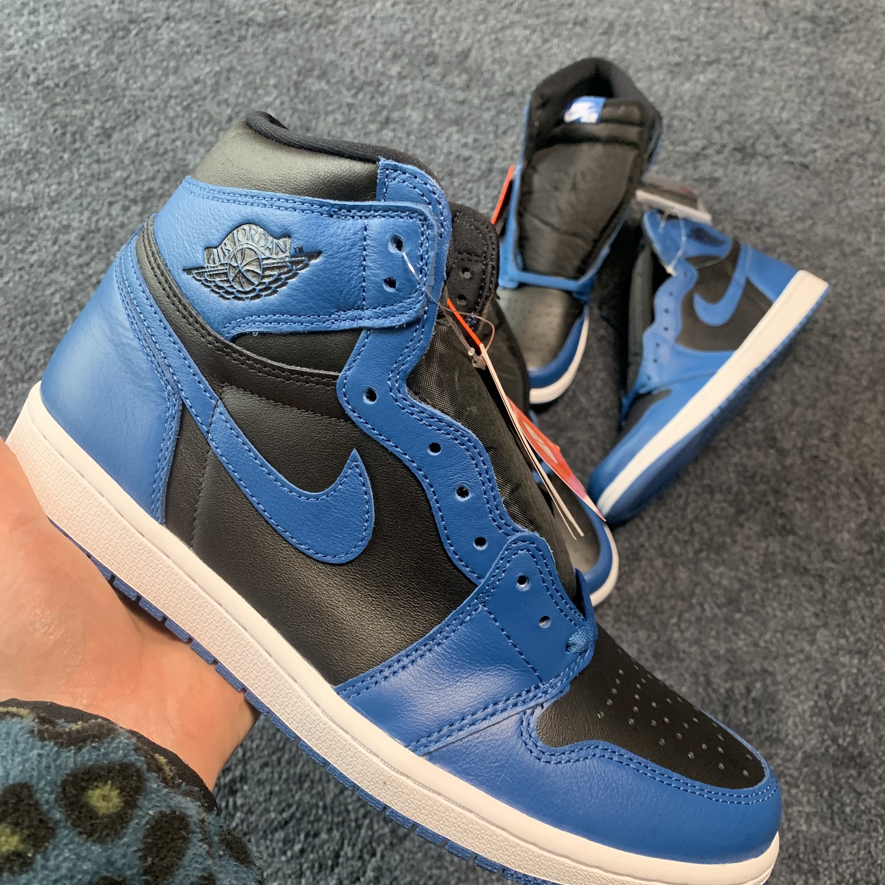 Jordan 1 Retro High OG Dark Marina Blue 착용 스타일 - 2