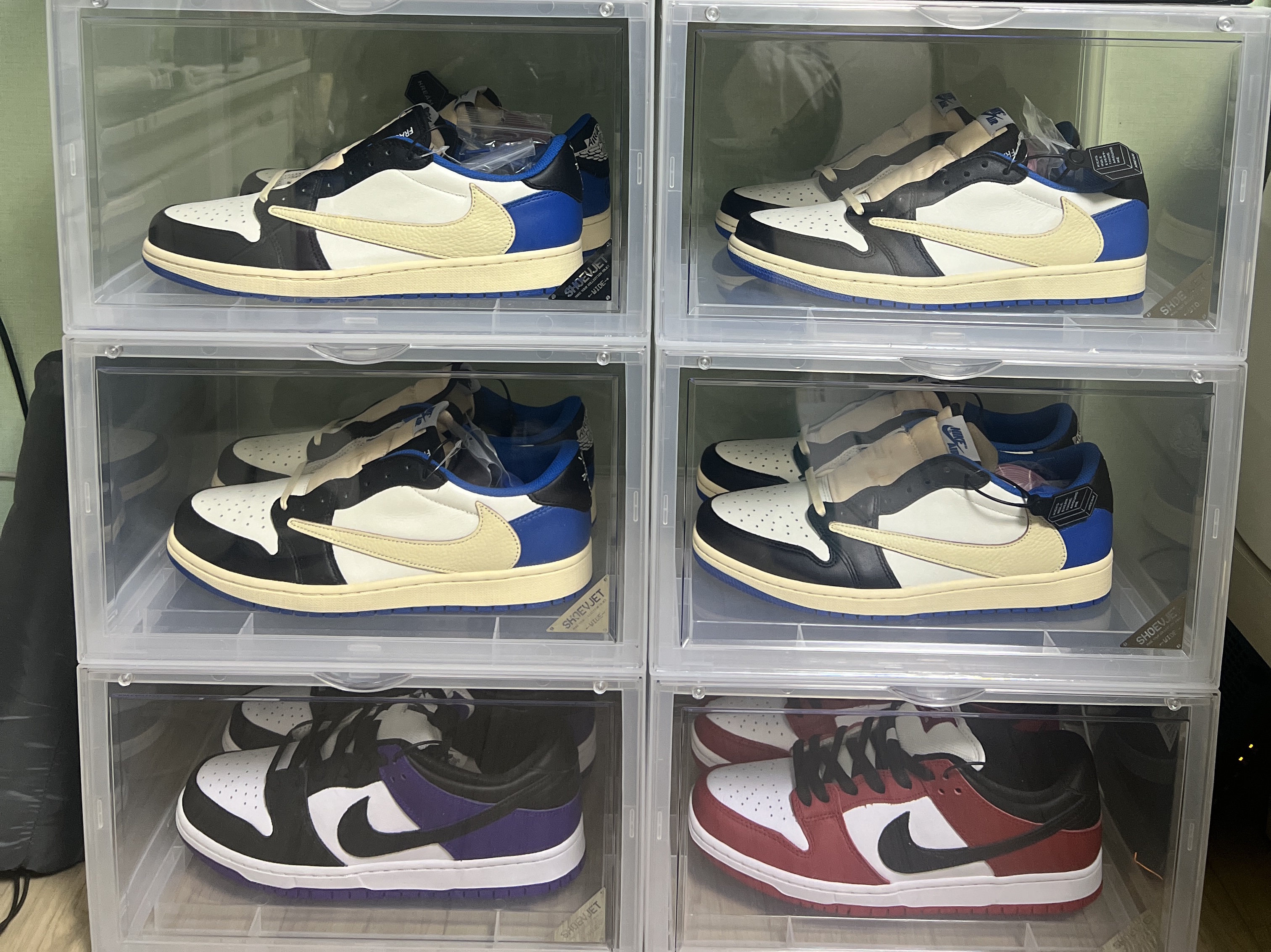 Jordan 1 x Travis Scott x Fragment Retro Low OG SP Military Blue, Nike SB Dunk Low Pro Chicago 착용 스타일