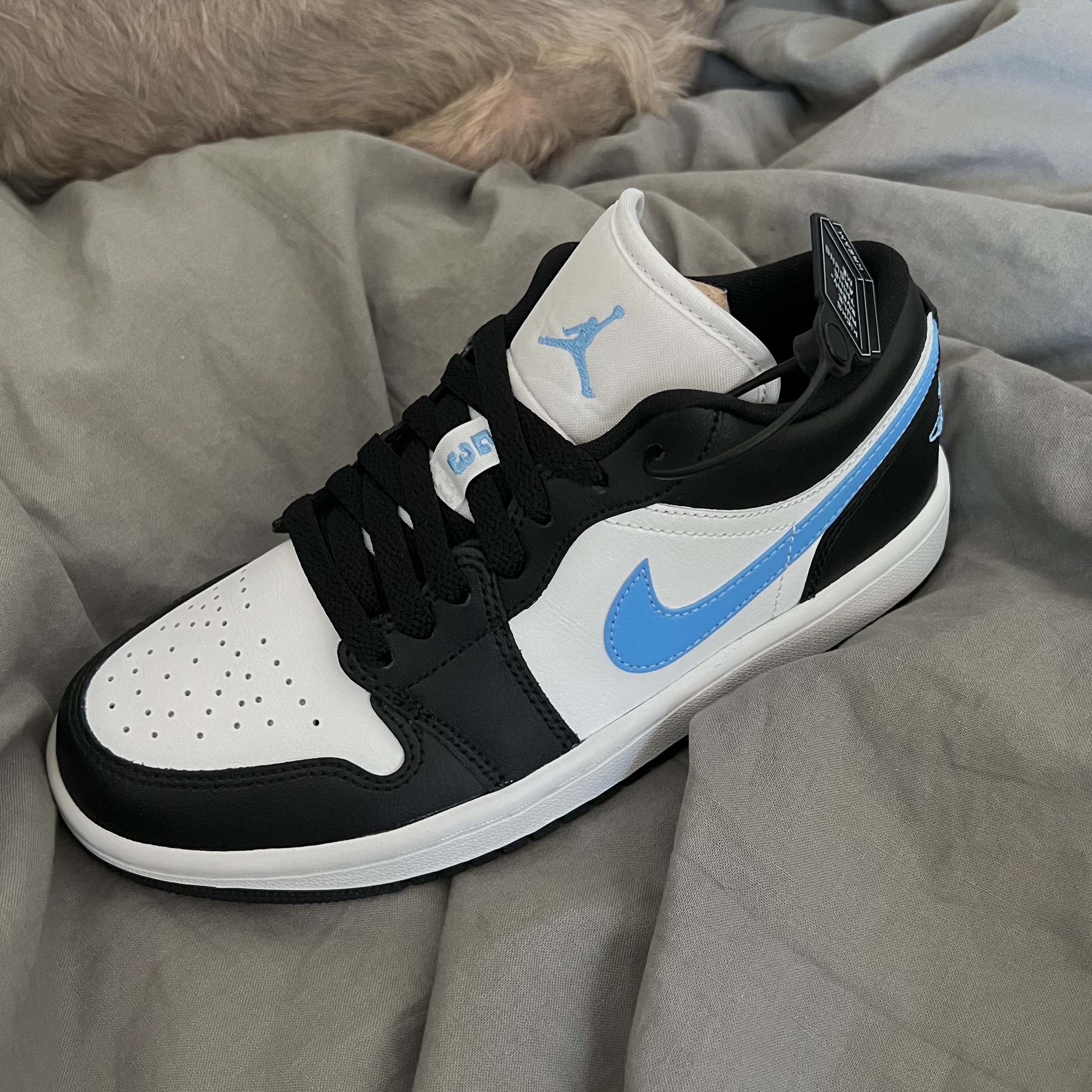 (W) Jordan 1 Low Black University Blue 착용 스타일