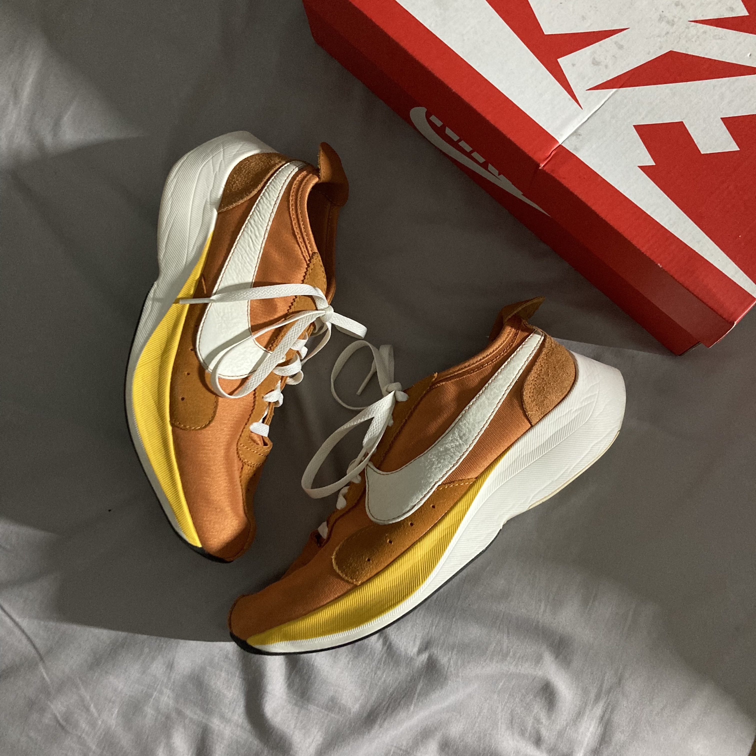 Nike Moon Racer Monarch 착용 스타일 - 1