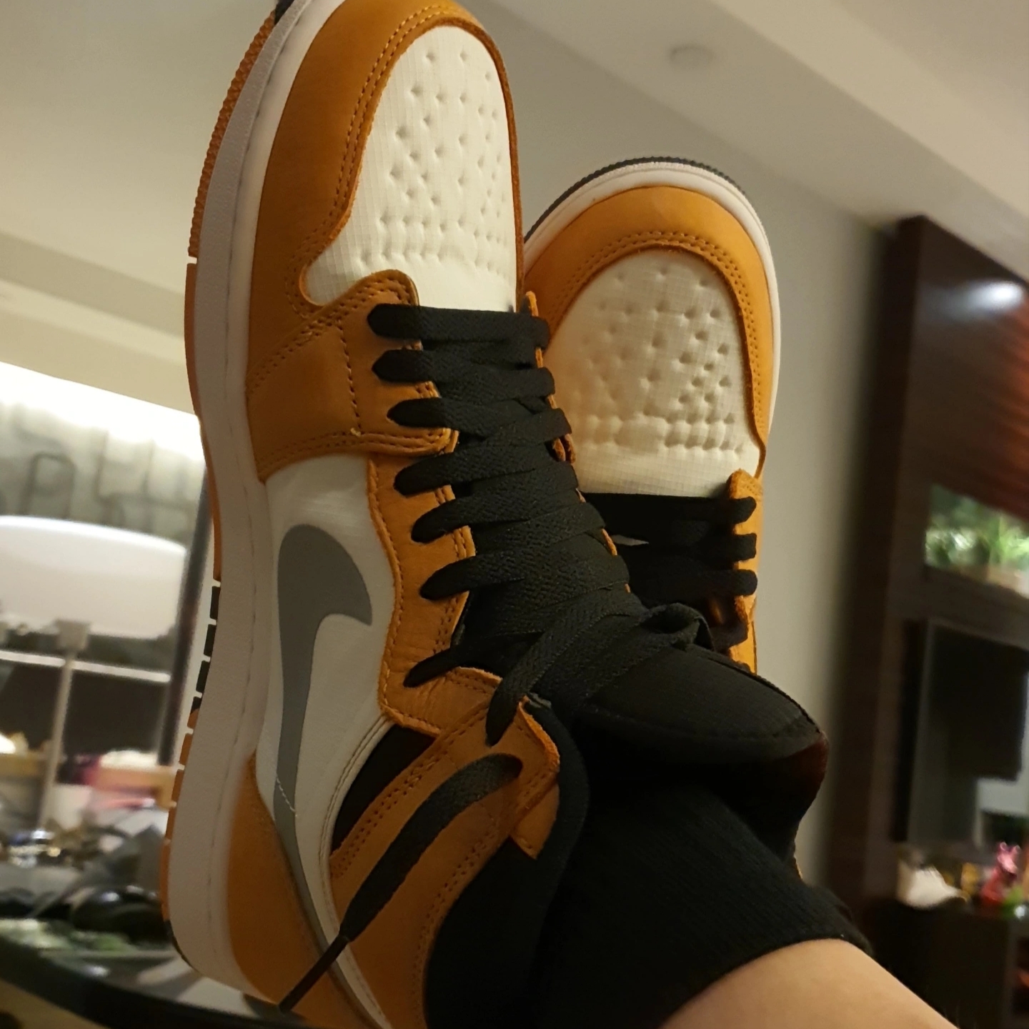Jordan 1 Element Gore-Tex Sail, Jordan 1 Retro High Rookie of the Year 착용 스타일