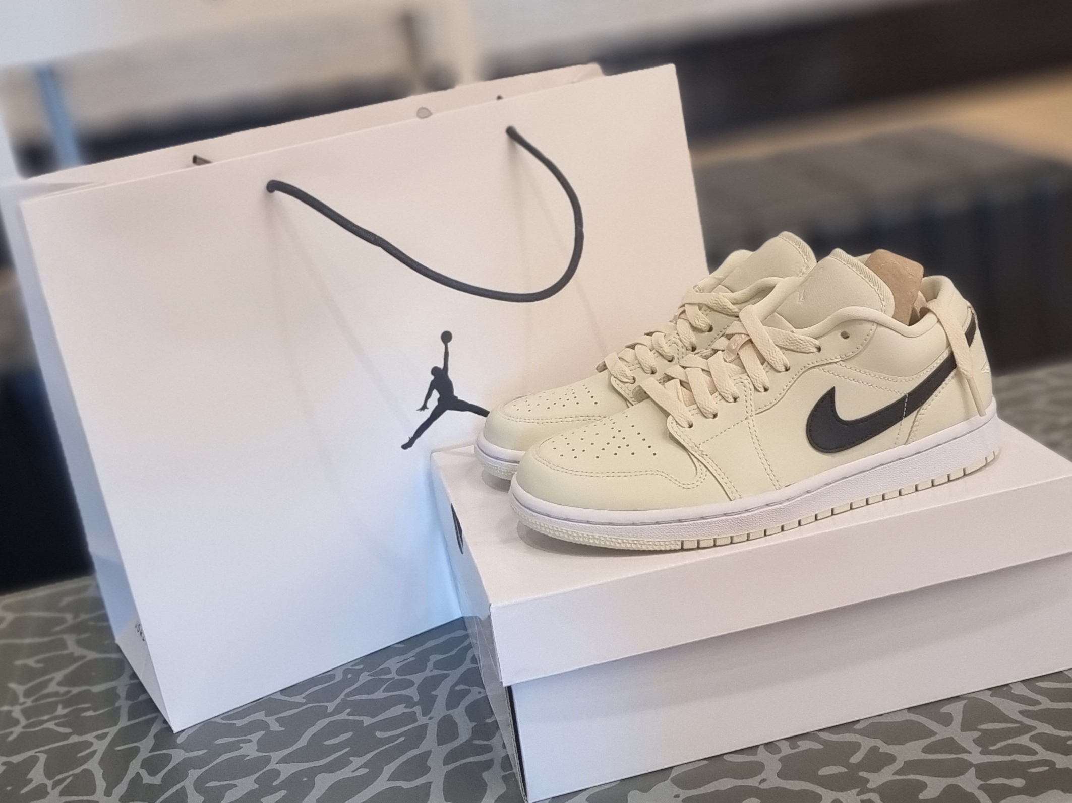 (W) Jordan 1 Low Coconut Milk 착용 스타일